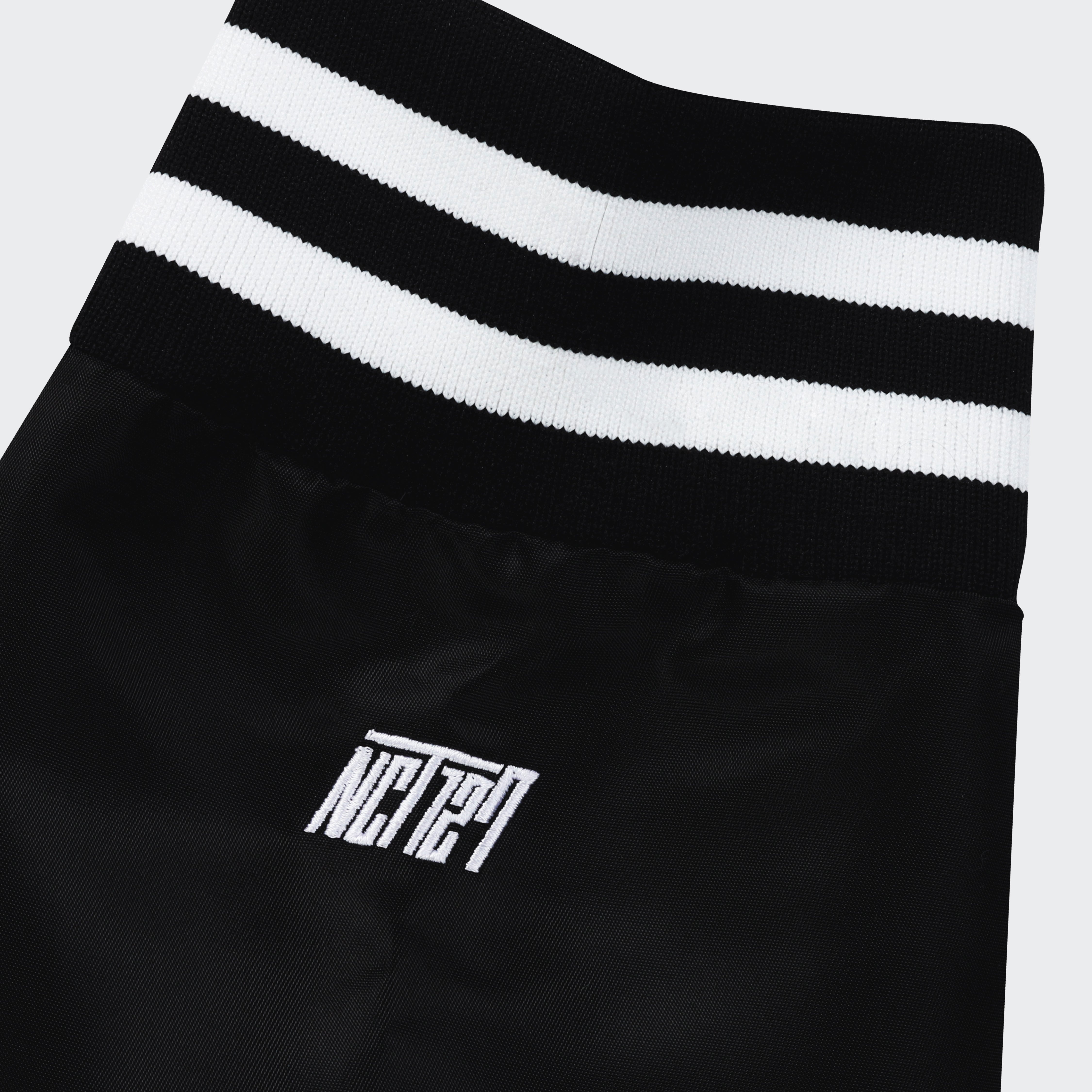 NCT 127 4th Tour 'Neo City Seoul - The Momentum' Official Pullover Set (NCTzen Version) - Comfortable & Stylish K-Pop Merchandise for Concerts, Fan Meetings & Casual Wear