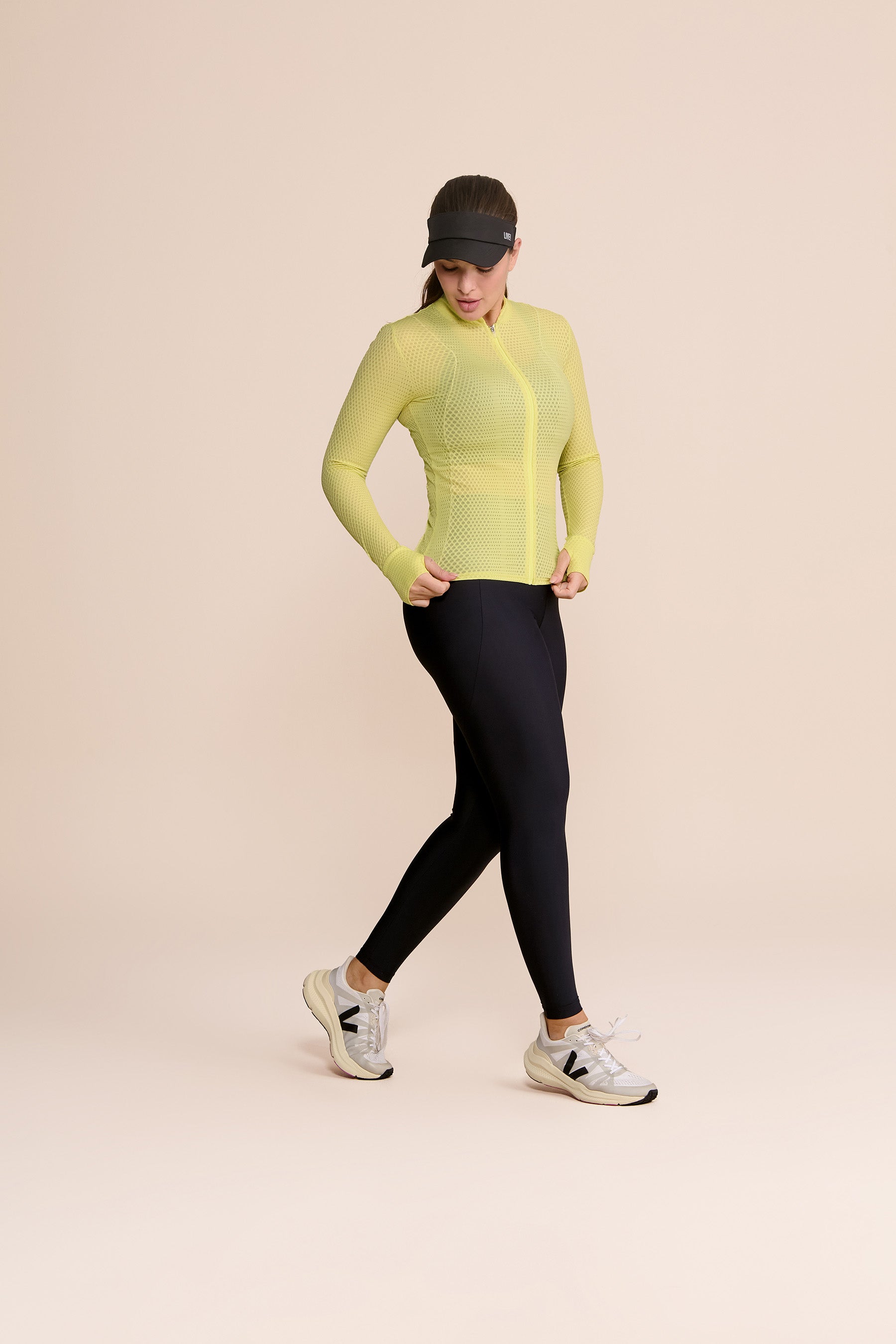 Run Jacket 446849 - Lightweight Waterproof Running Jacket for Men & Women - Perfect for Outdoor Jogging, Hiking & Fitness Activities