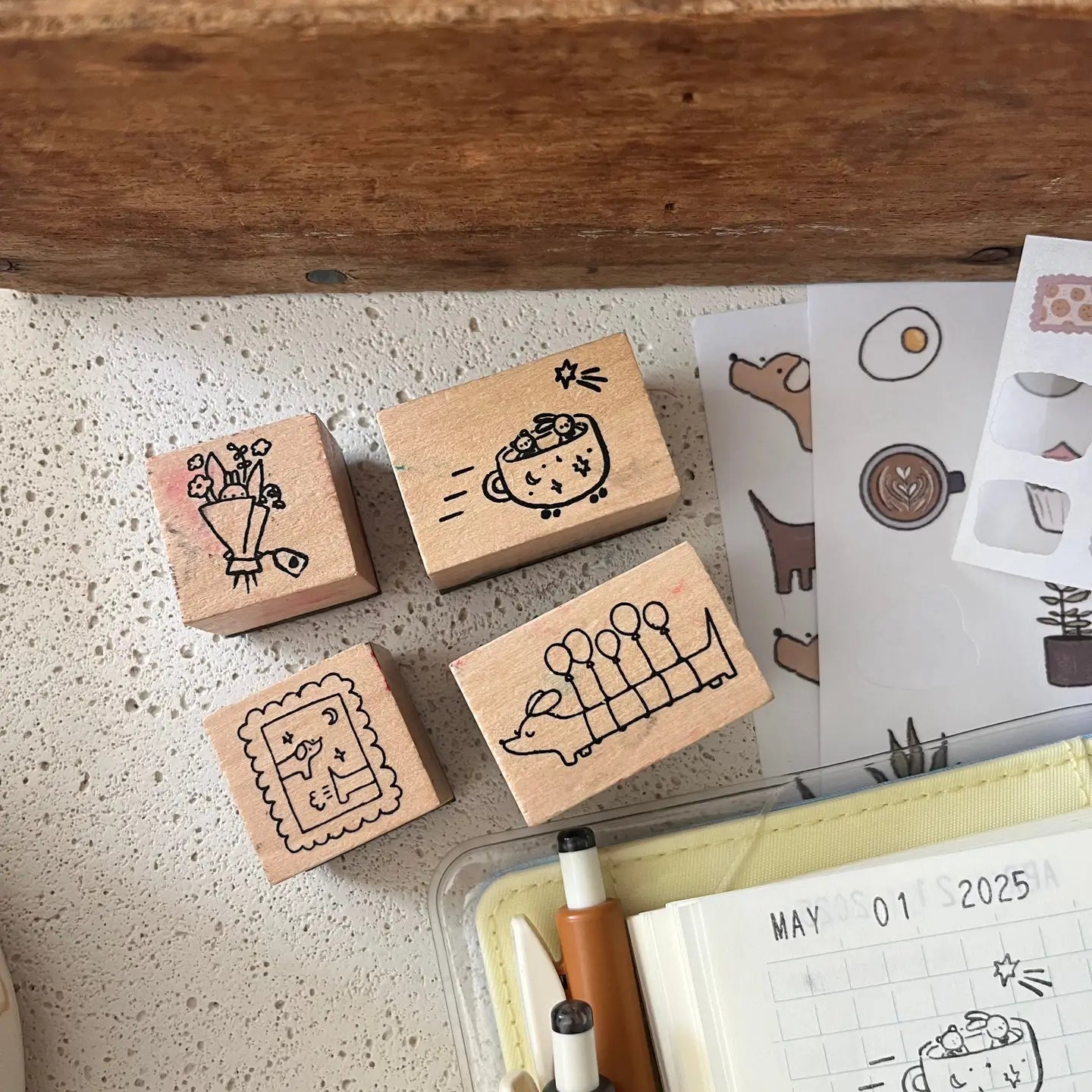 Bunny Bouquet Wooden Stamp - Handcrafted Floral Rabbit Design for Scrapbooking, Card Making & DIY Crafts - Perfect for Easter, Spring Decorations & Gift Wrapping