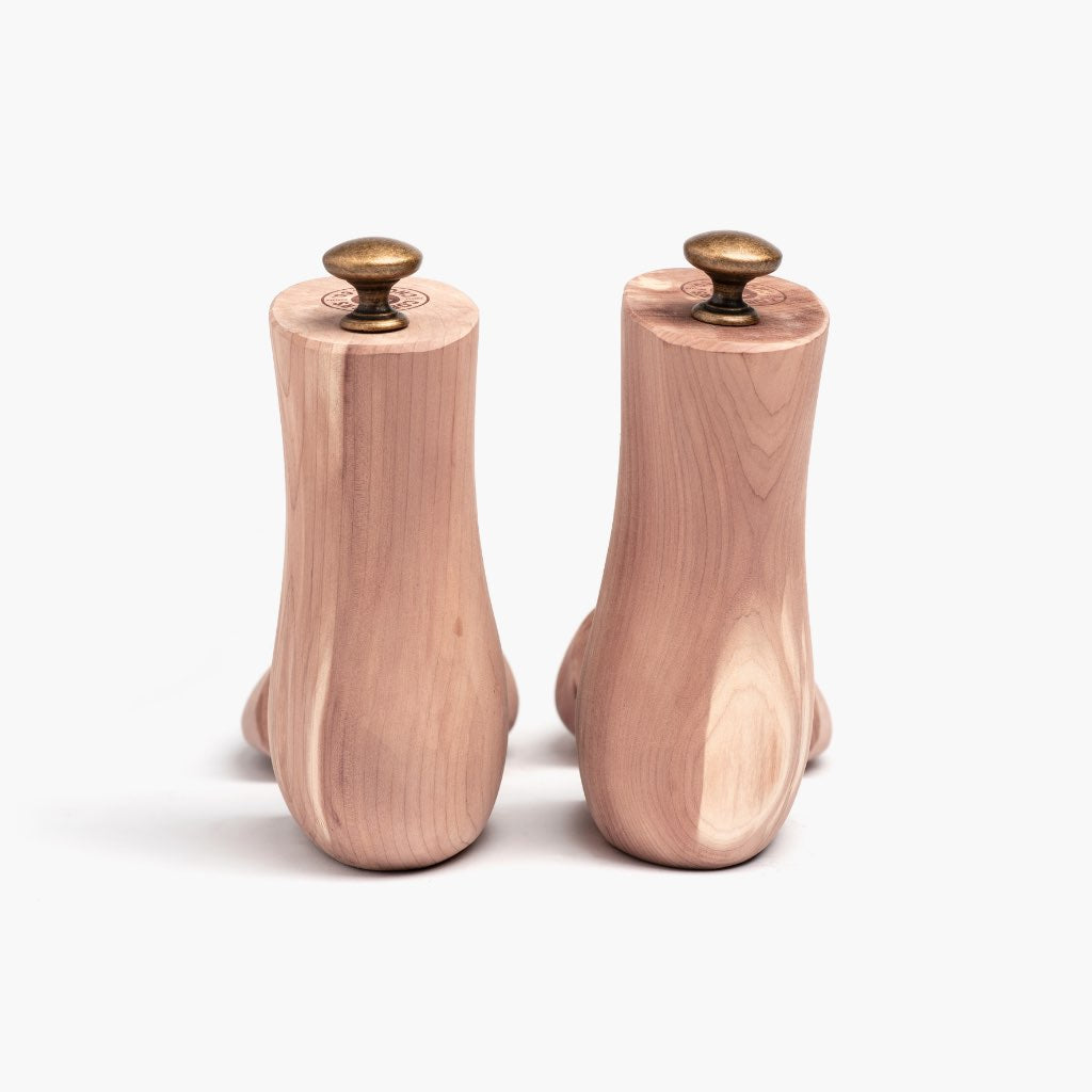 Premium Women's Cedar Boot Trees - Natural Shoe Stretchers & Odor Eliminators for Boots & Shoes - Perfect for Winter, Hiking & Everyday Wear