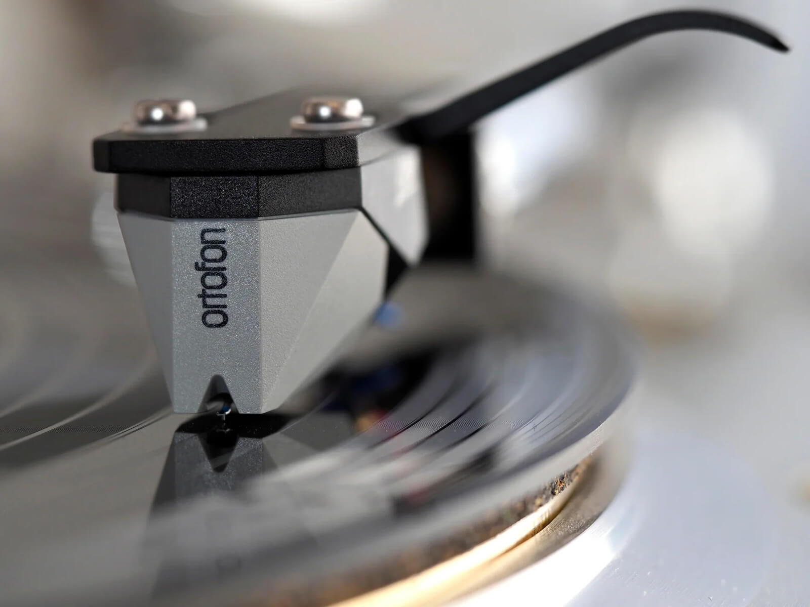 Ortofon 2M 78 + SH 4 Stylus Replacement for Turntables - High-Quality Phono Cartridge Needle for Vinyl Records - Perfect for DJs, Audiophiles, and Home Music Systems