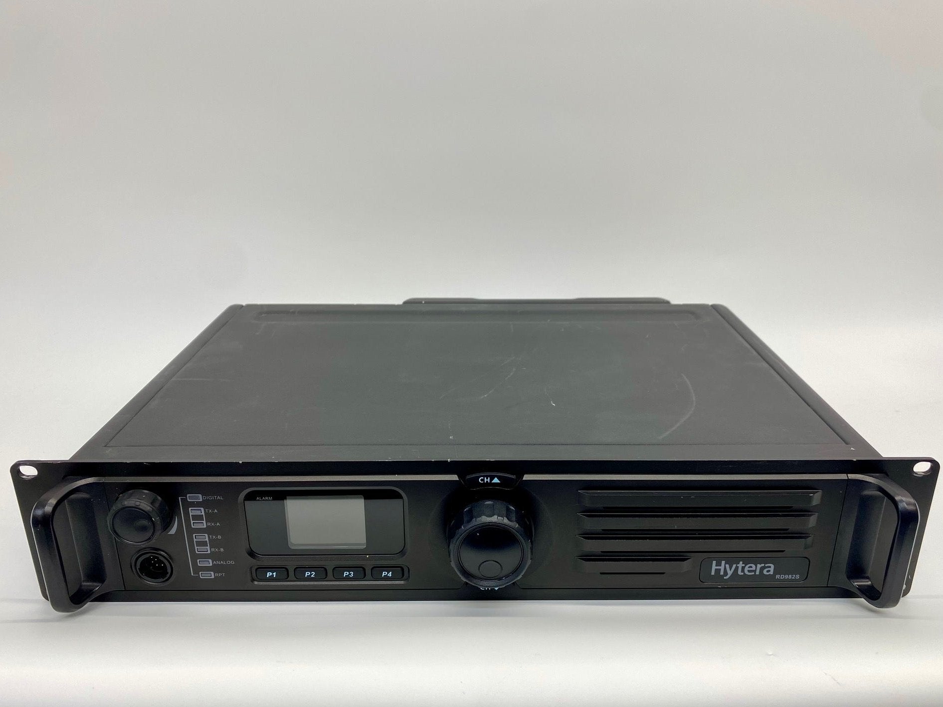 Hytera RD982U UHF DMR Digital Mobile Radio Repeater - Reliable Two-Way Communication for Business, Security & Emergency Response Teams