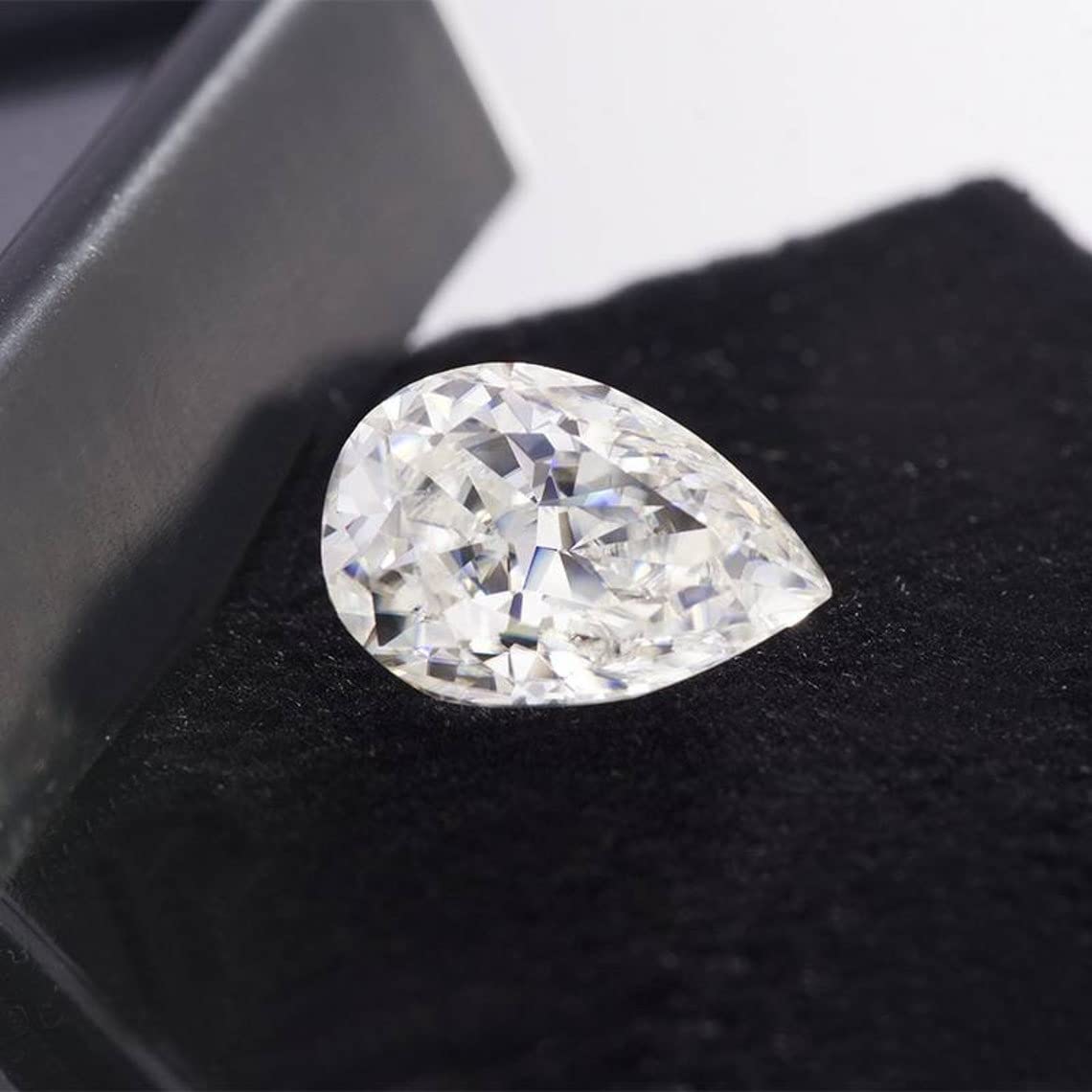 Loose Moissanite Pear Cut 1CT-50CT VVS1 for Engagement Rings & Jewelry