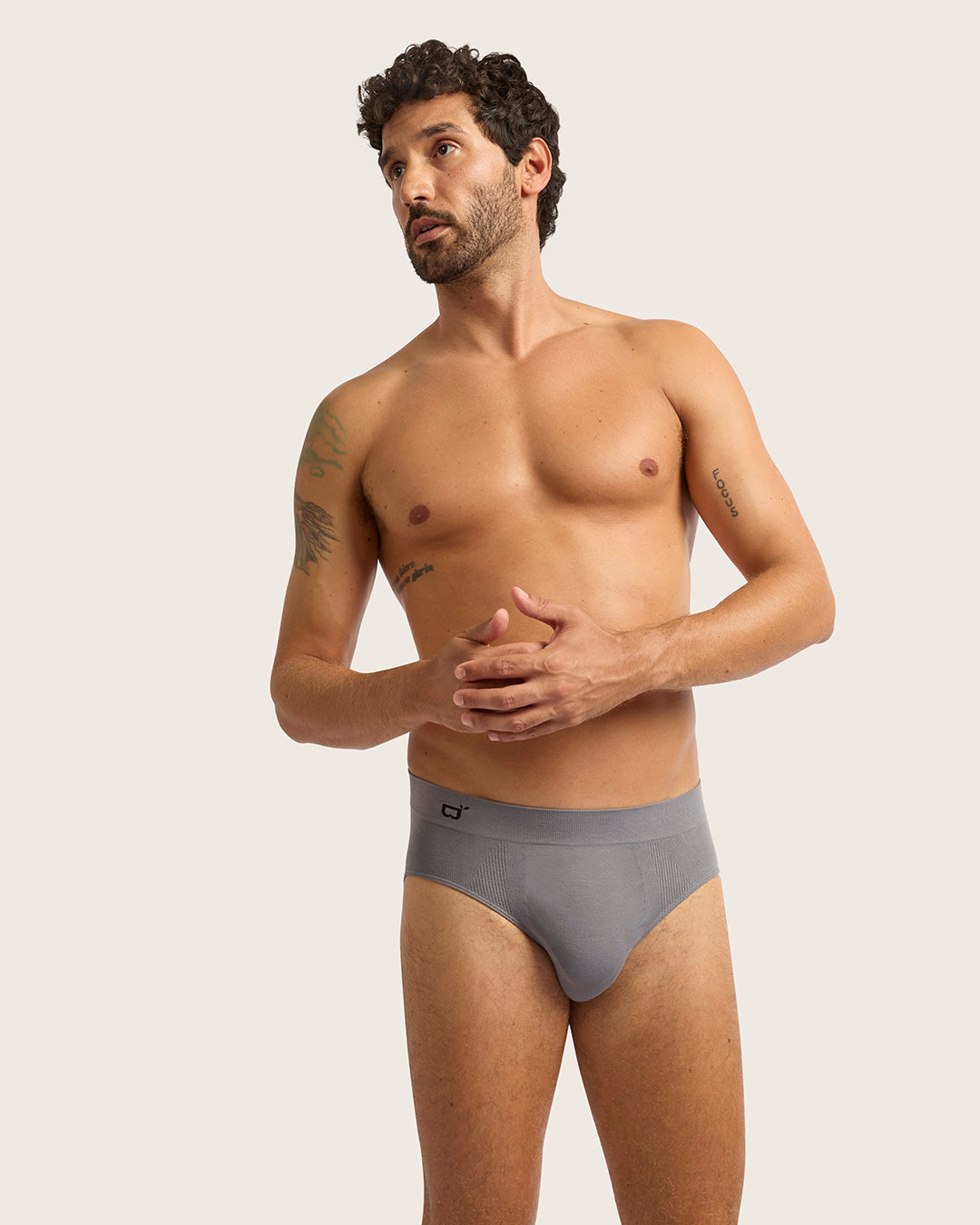 Seamless Men's Underwear - Comfortable Breathable Briefs in Charcoal Gray for Daily Wear & Active Lifestyles