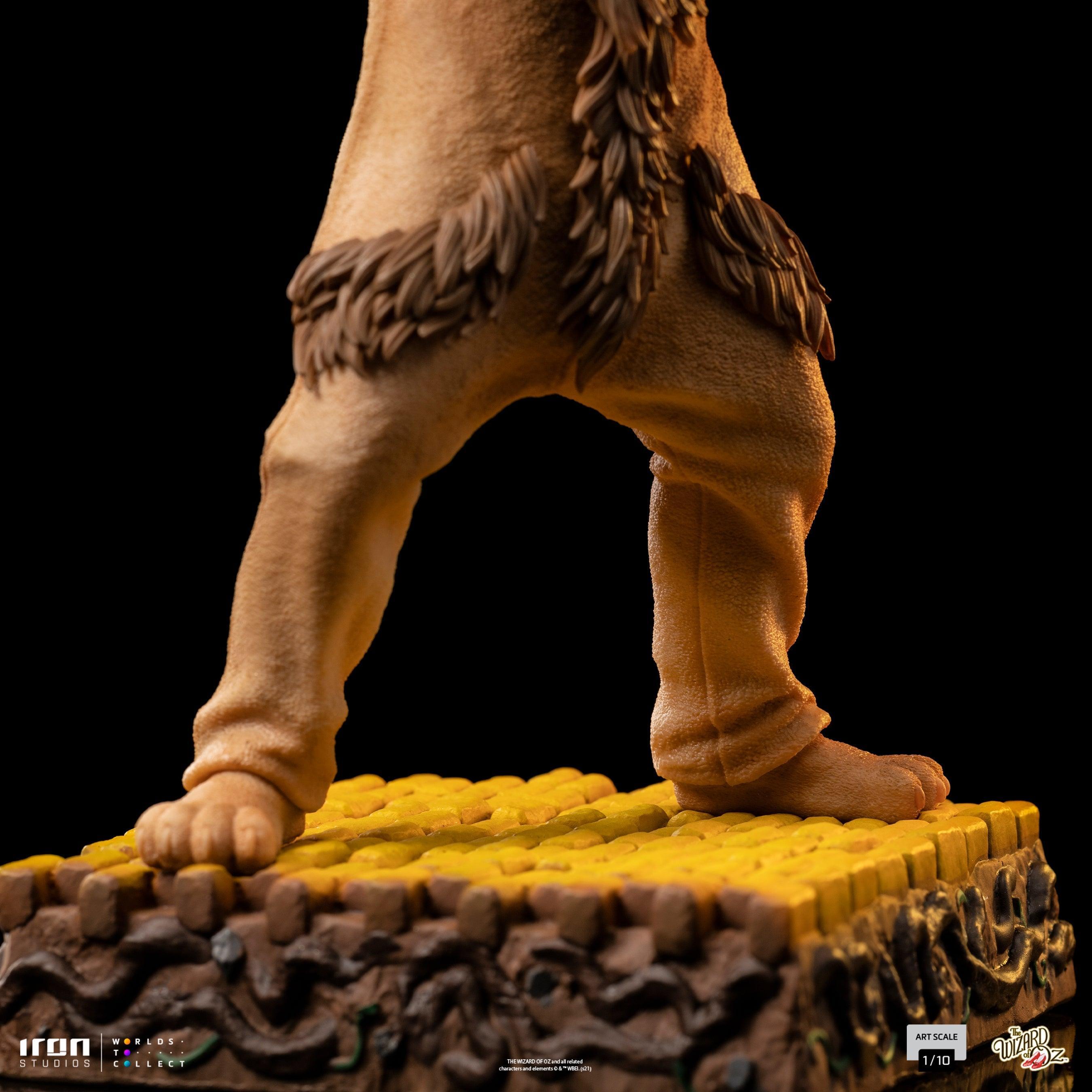 Iron Studios Wizard of Oz Cowardly Lion BDS Art Scale 1/10 Statue - Collectible Figurine for Movie Fans & Home Decor Display
