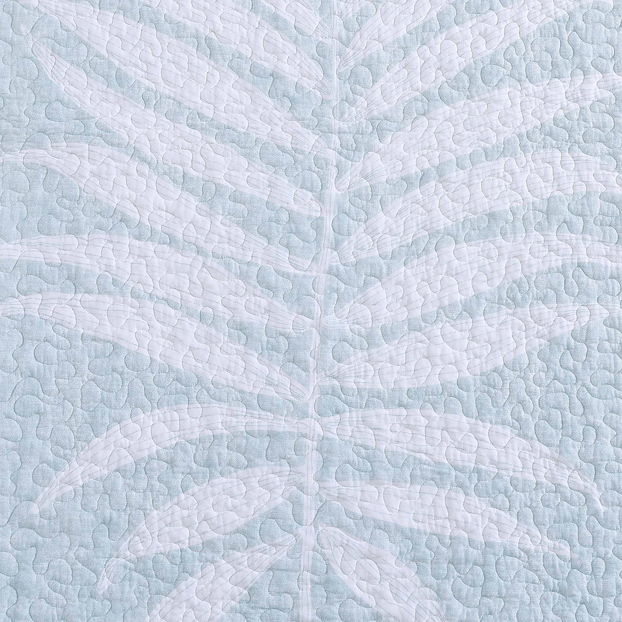 Tommy Bahama Queen Size Reversible Cotton Quilt - Coastal Inspired Blue Fronds Design, Breathable Bedding for Summer & All Seasons | Perfect for Beach House, Guest Room & Master Bedroom Decor