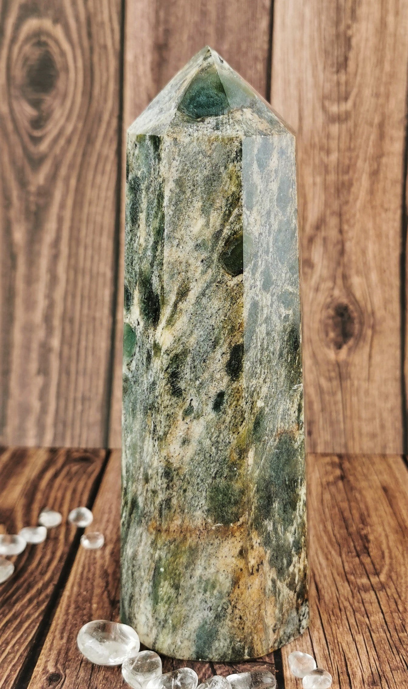 17cm Emerald & Ruby Crystal Tower - Elegant Home Decor for Living Room, Office & Feng Shui Display