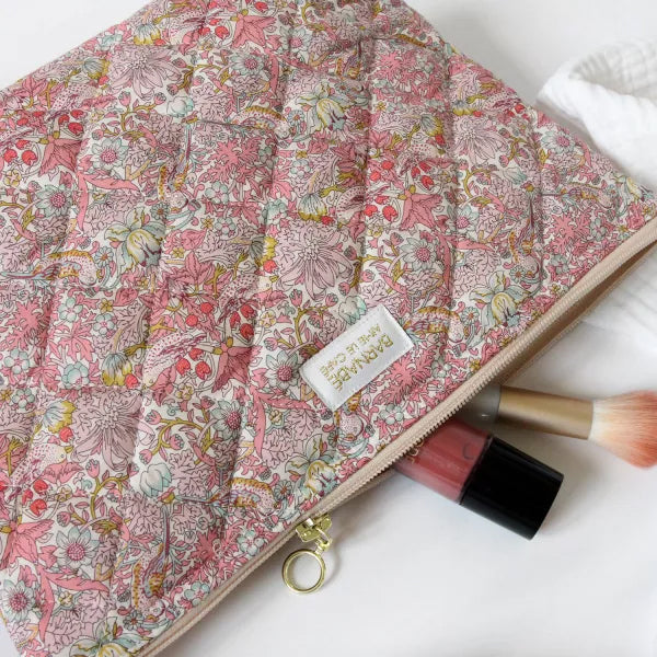 Barnabe Loves Coffee Toilet Bag Alba - Stylish & Functional Travel Cosmetic Bag for Women & Men - Perfect for Makeup, Toiletries & Travel Essentials