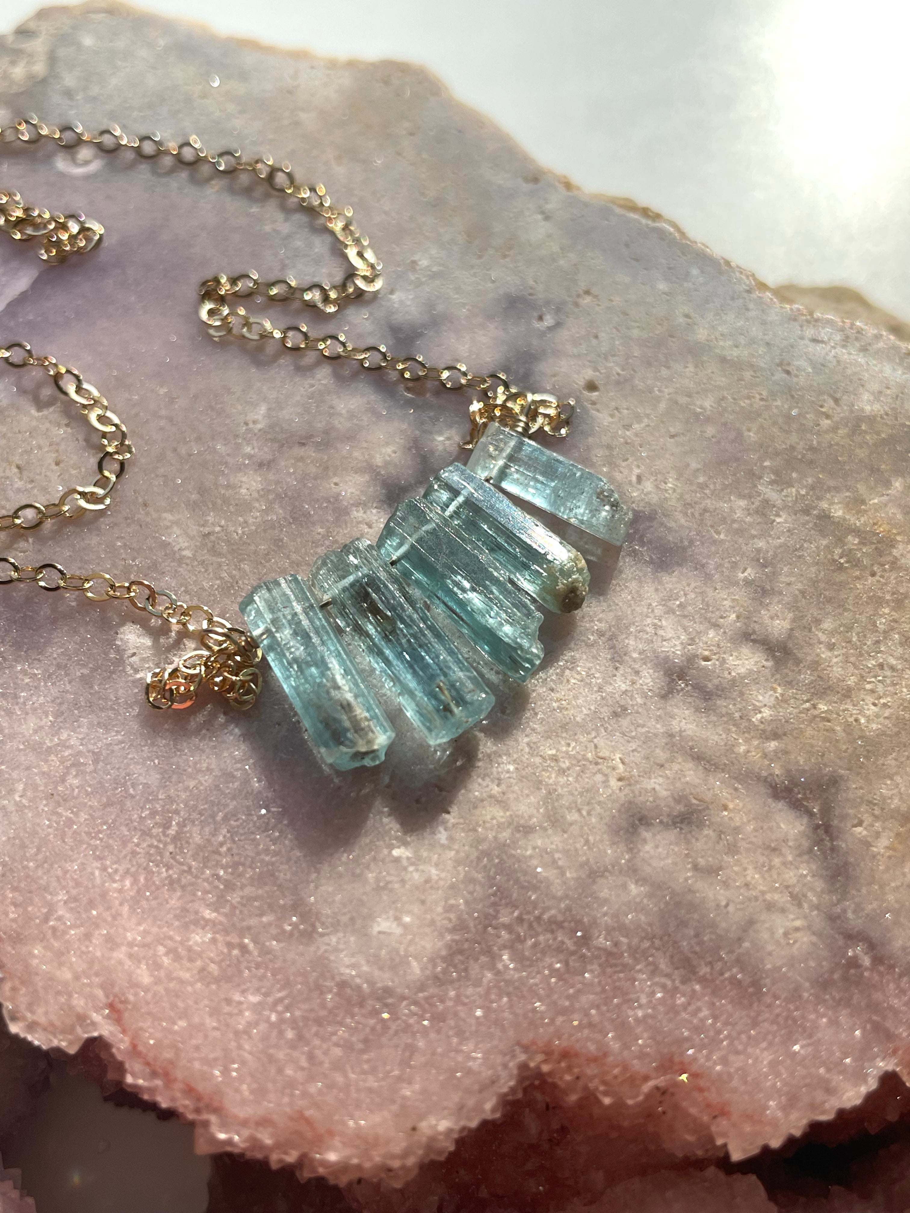 Natural Raw Blue Aquamarine Necklace - 14K Gold Filled Pendant Jewelry for Women - Perfect for Everyday Wear, Gifts & Special Occasions
