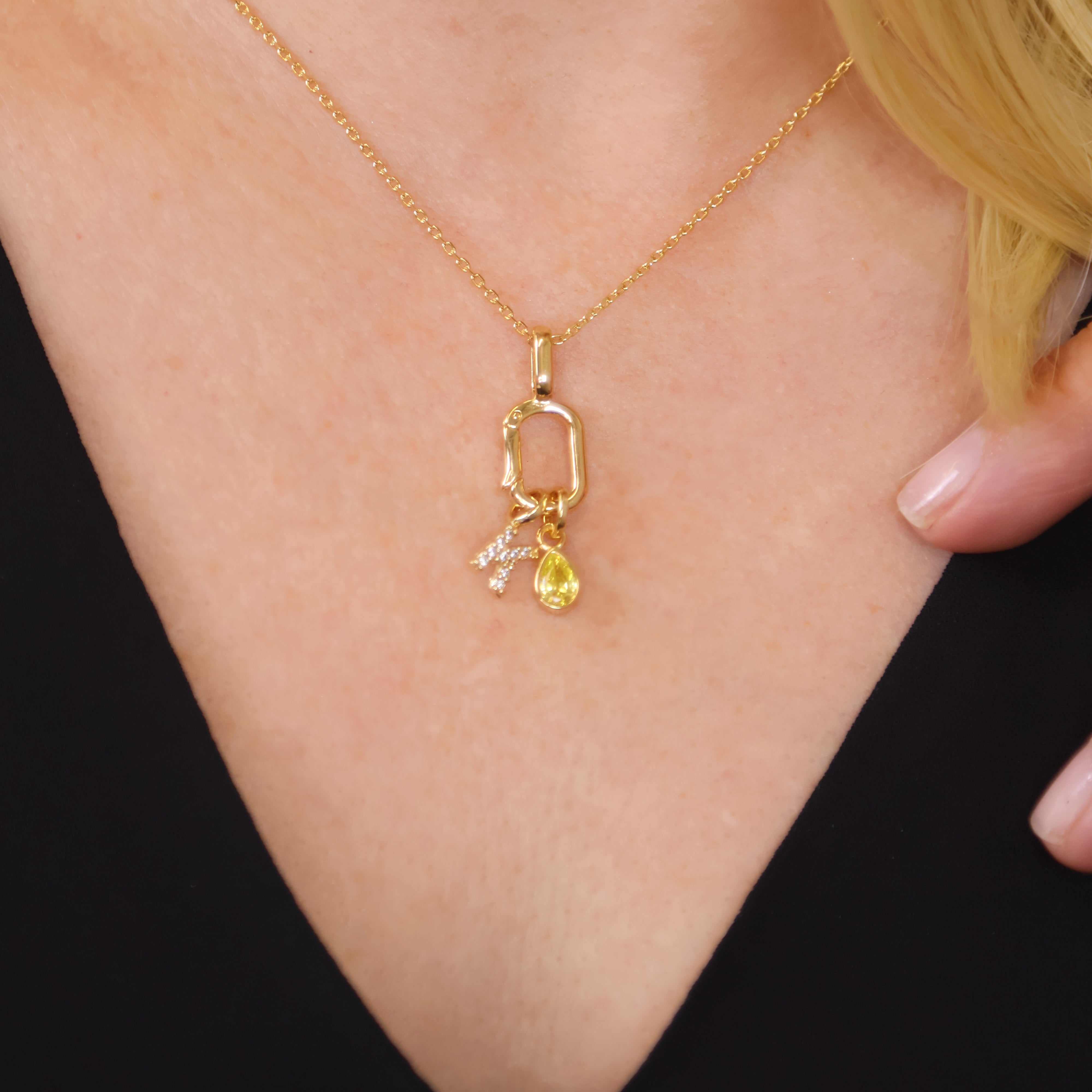 18K Gold Filled Carabiner Pendant Necklace - Durable & Stylish Jewelry for Outdoor Adventures, Keychains & Everyday Wear