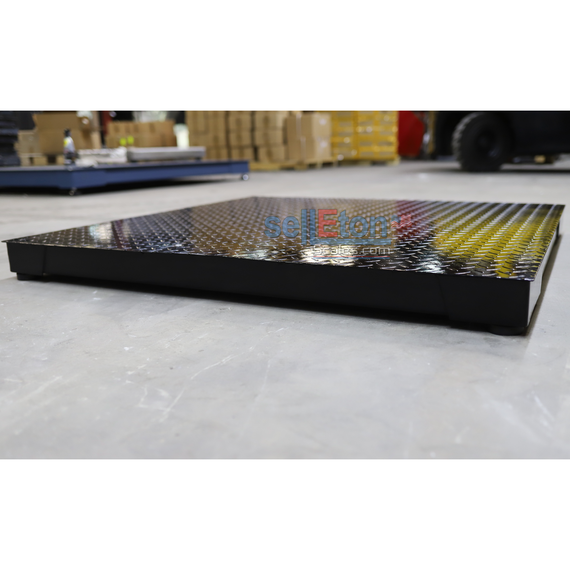 SL 700 4'x4' 2500 lb Capacity Pallet Scale with Ramp - Heavy Duty Industrial Floor Scale for Warehouses, Shipping & Logistics (48x48 Platform, 0.5 lb Accuracy)