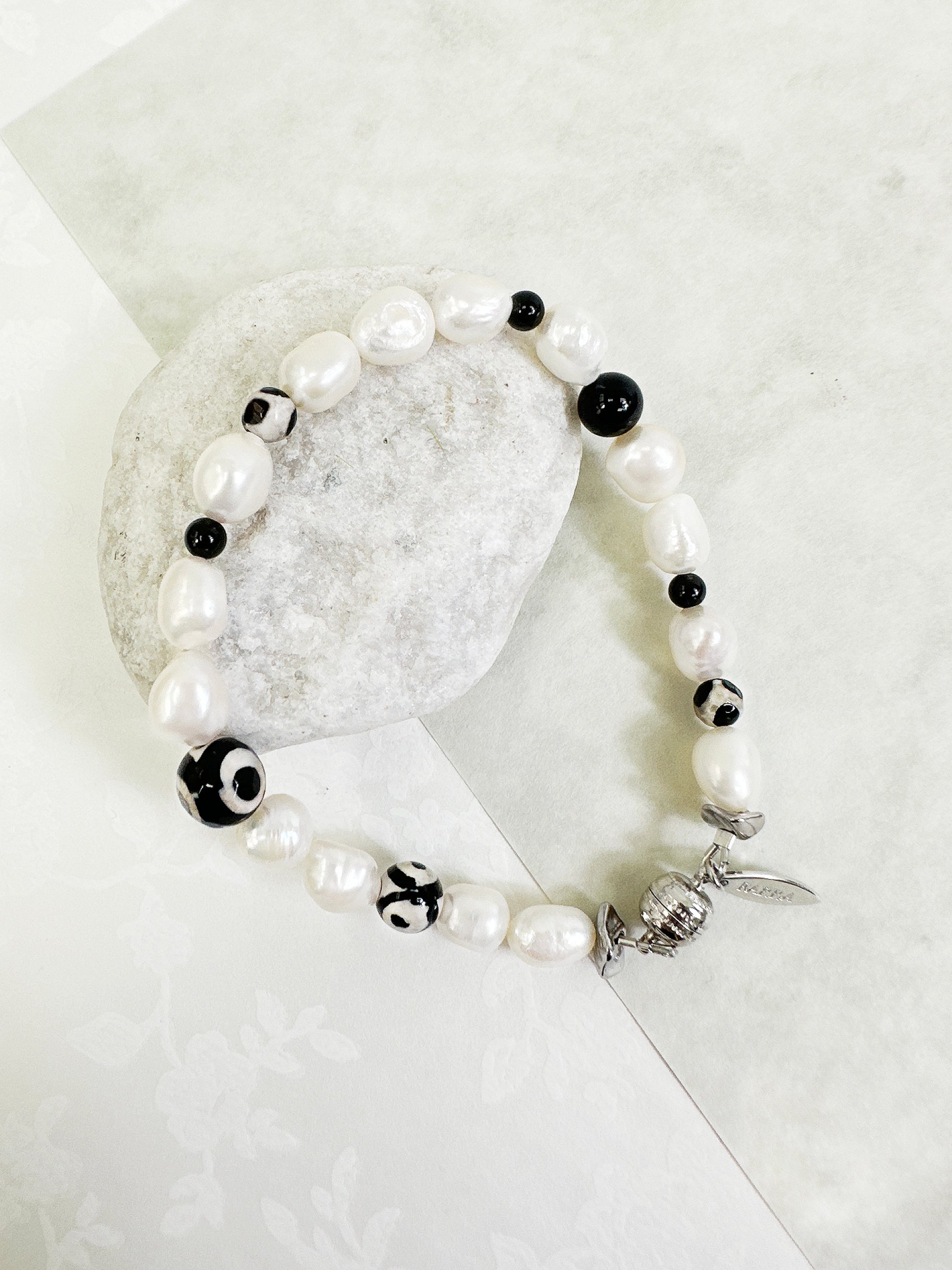 Black Dzi Agate & Freshwater Pearl Men's Bracelet - Tibetan Beaded Spiritual Protection Jewelry for Meditation, Yoga & Good Luck (MEB03)