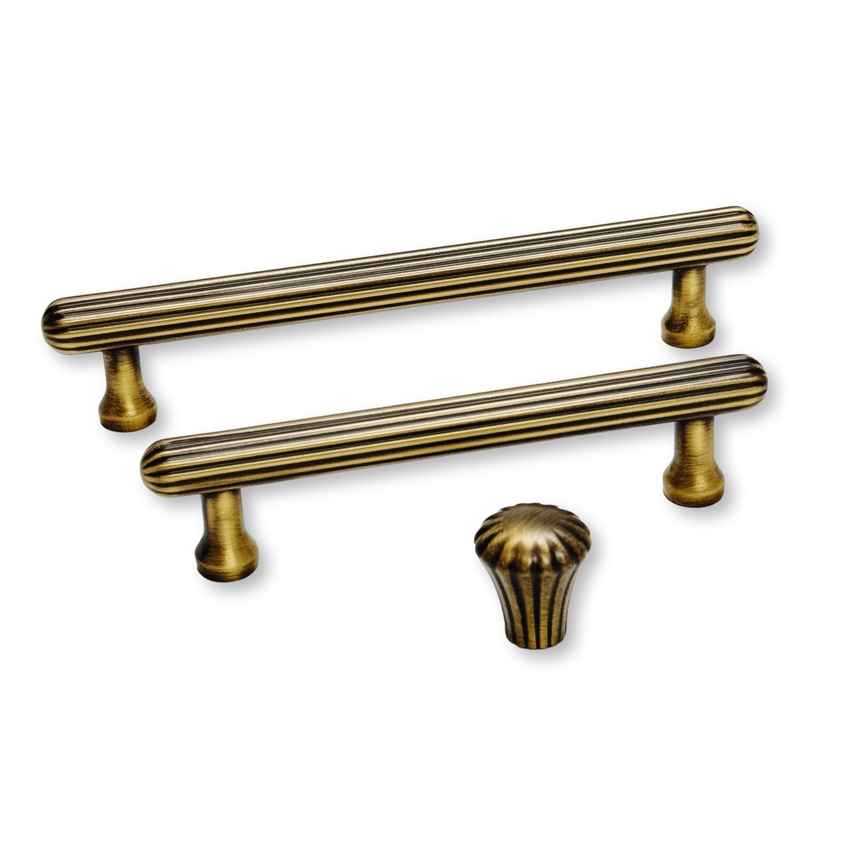 Vintage Fluted Antique Brass Cabinet Knobs and Pulls - Elegant Jewel Ridge Design for Kitchen Cabinets, Dressers & Furniture Hardware (Set of 10)