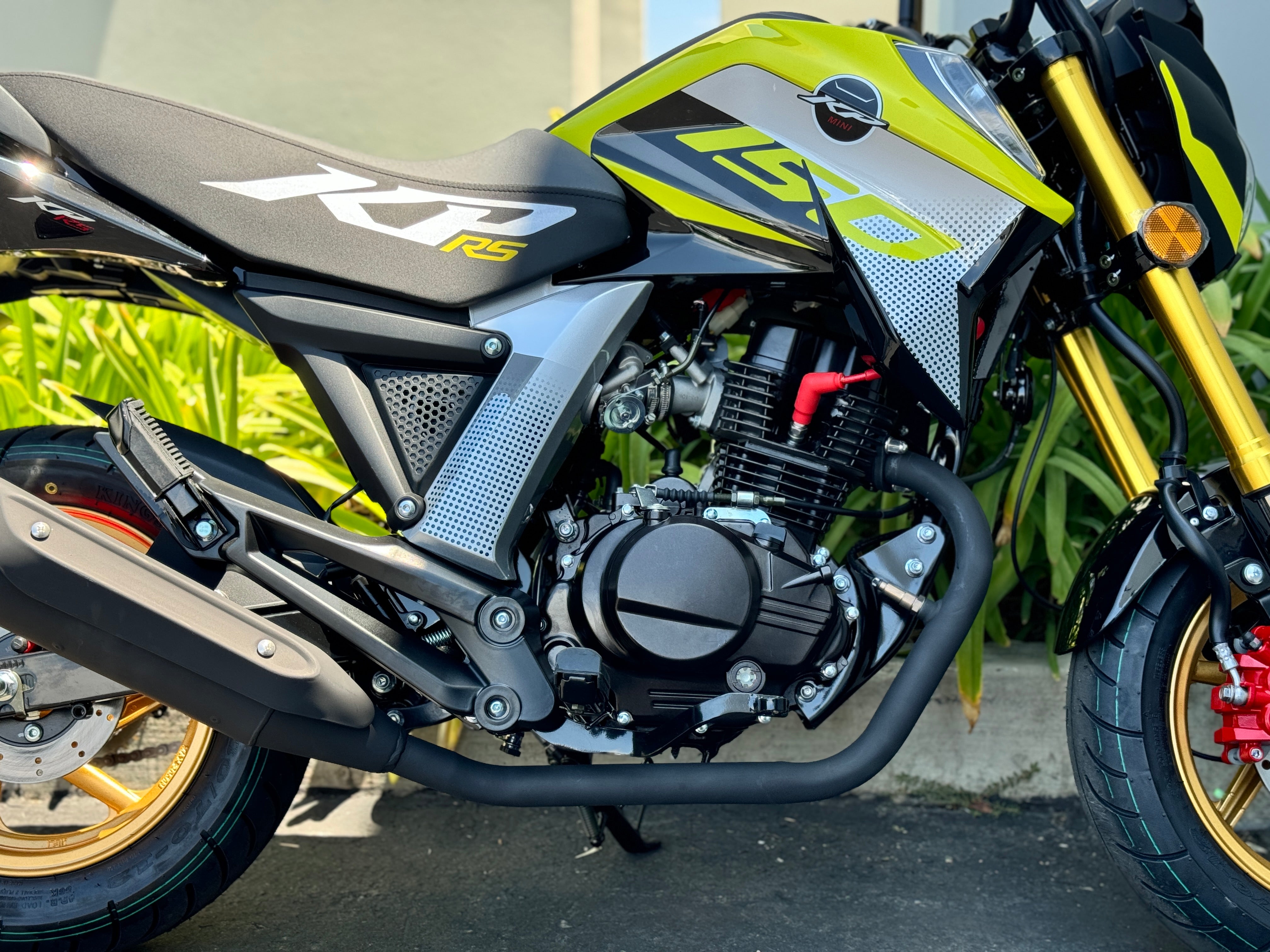 Lifan KP Mini RS 150cc EFI Motorcycle - Fuel Injected LF150-5U Engine | Lightweight Street Bike for Commuting & Urban Riding