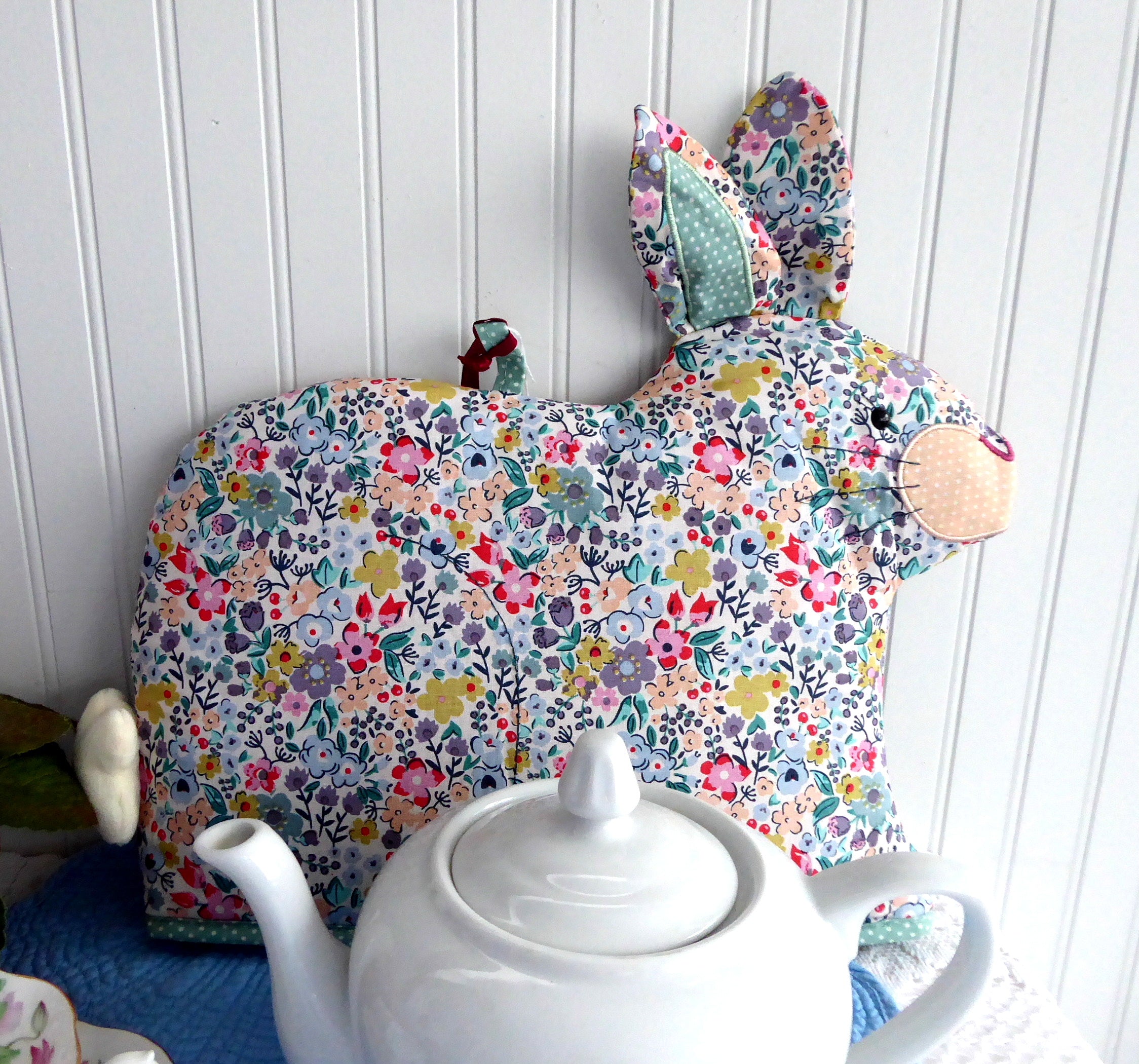 Chintz Rabbit Tea Cozy - Large Padded Bunny-Shaped Tea Pot Cover by Ulster Weavers - Perfect for English Tea Parties & Cozy Kitchen Decor