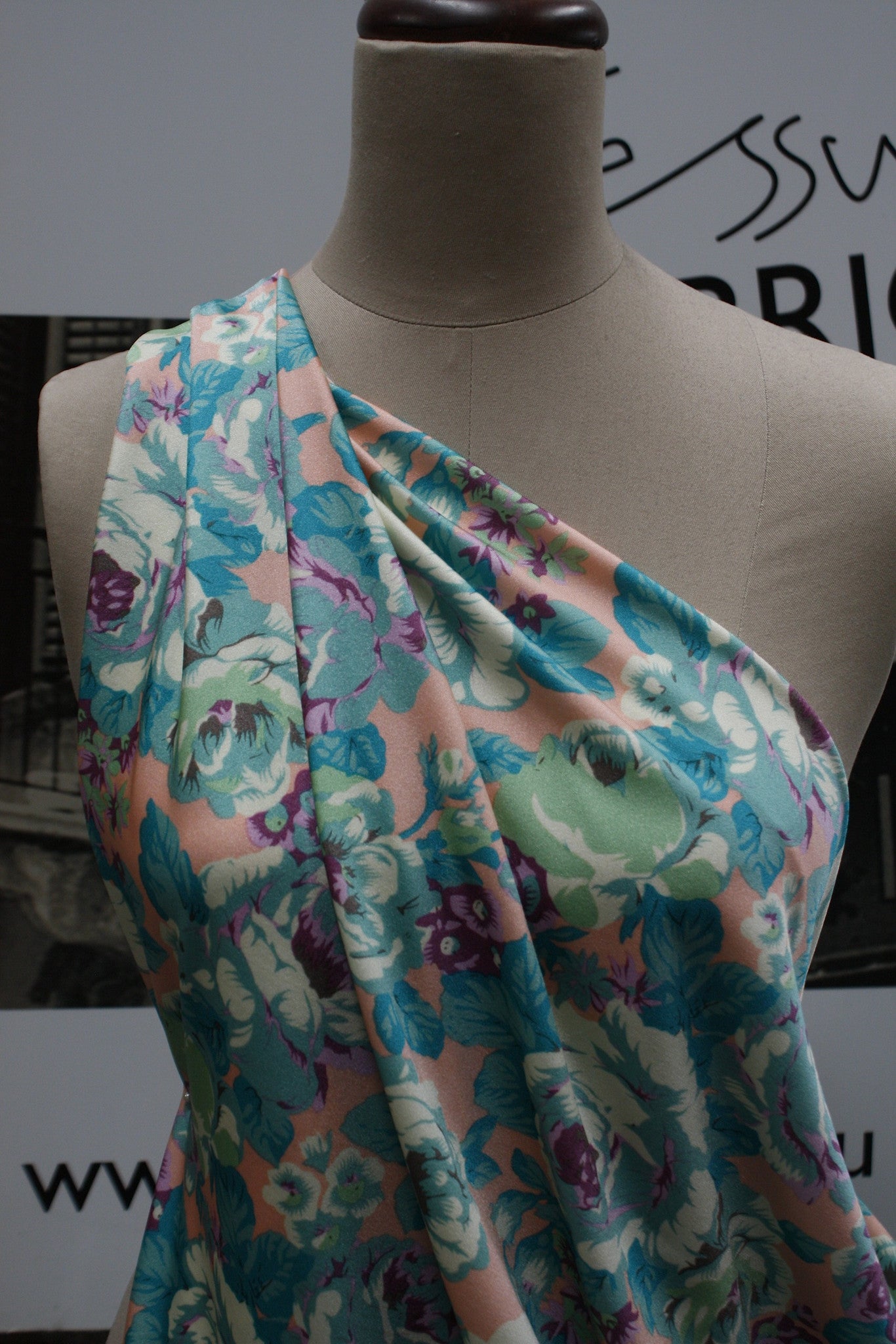 Premium Aqua Rose Stretch Swimwear Fabric - Soft, Quick-Dry & Chlorine-Resistant Material for Swimsuits, Bikinis & Activewear - Perfect for Beach, Pool & Water Sports