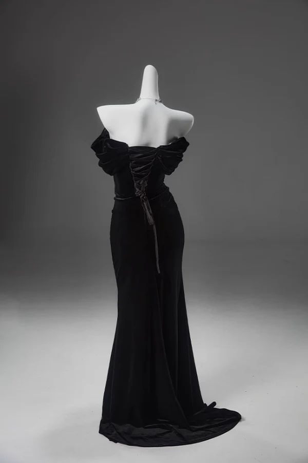 Elegant Black Mermaid Off-the-Shoulder Velvet Long Prom Dress J6759 - Perfect for Homecoming, Evening Gala & Formal Events