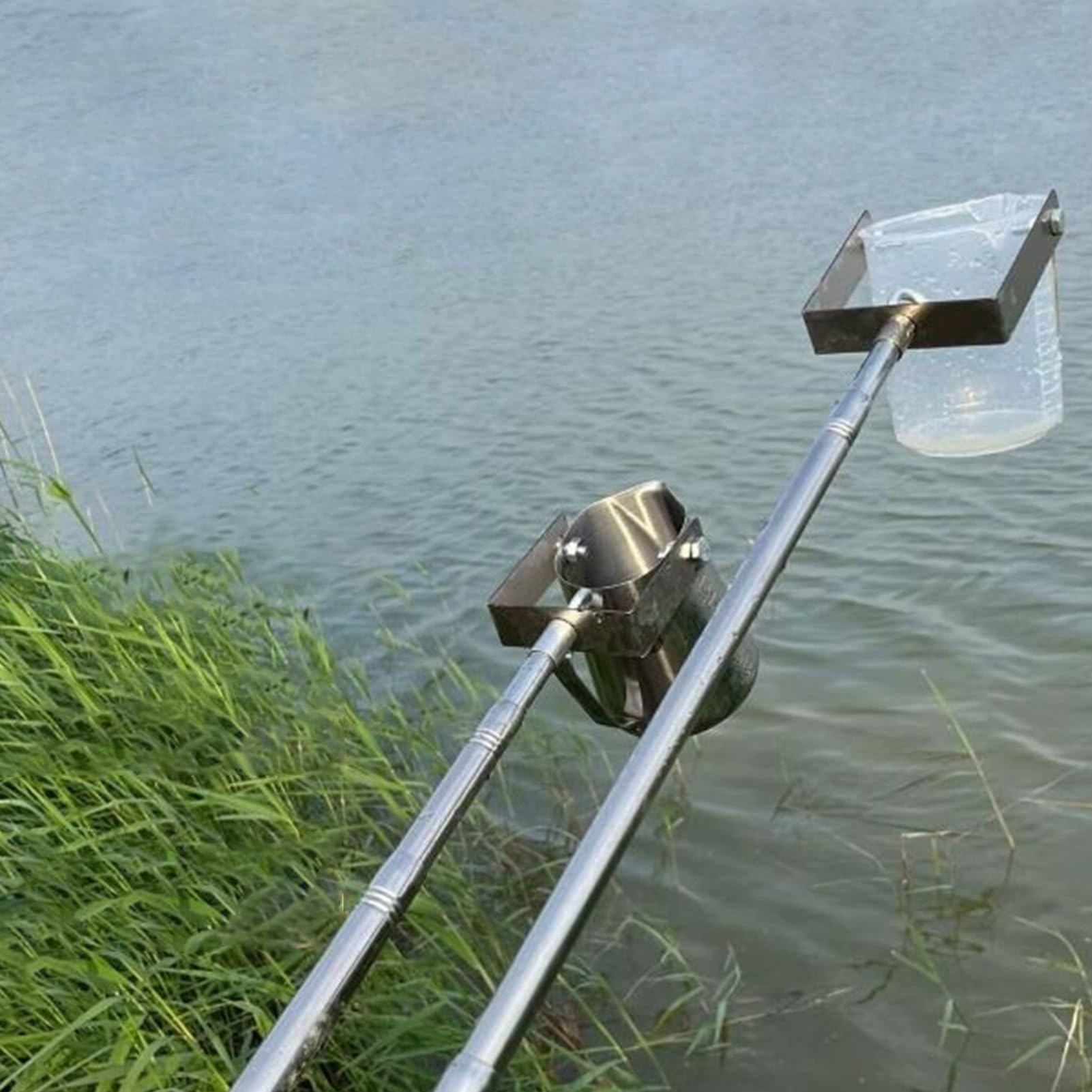 Stainless Steel Telescopic Water Sampling Rod with 1000ml Plastic Ladle - Extendable from 1.23m to 5m (4ft to 16.4ft) for Pond, Lake, and River Water Testing - Perfect for Environmental Monitoring & Laboratory Use
