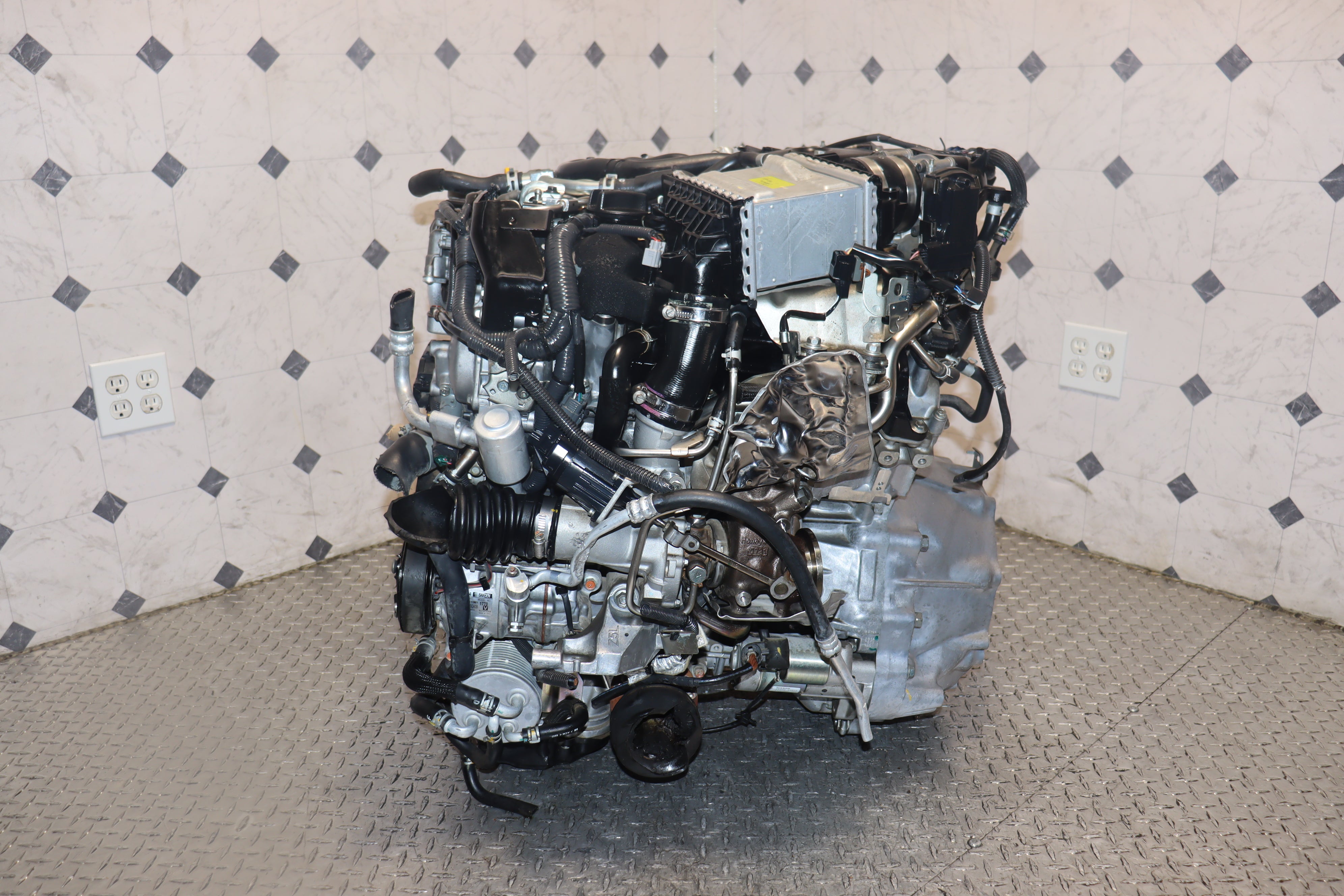 JDM VR30DDTT 3.0L Twin Turbo Engine for Infiniti Q50 Q60 AWD - High Performance Replacement for Racing & Daily Driving