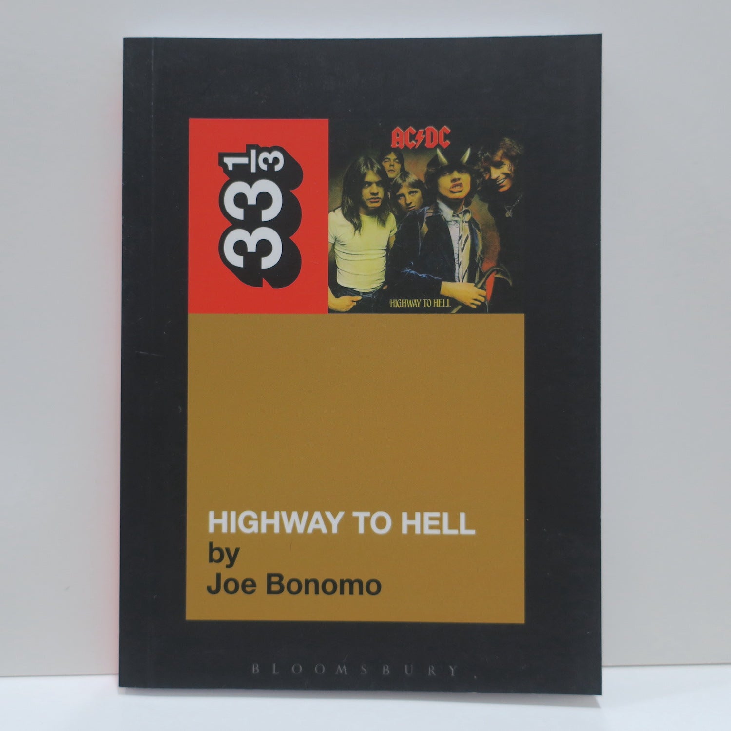 AC/DC 'Highway To Hell' 33⅓ RPM Vinyl Record Book #73 - Perfect for Music Collectors & Vinyl Enthusiasts