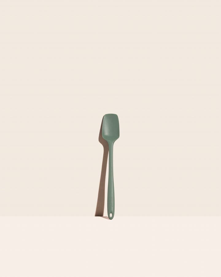 GIR Skinny Spoonula - High-Quality Silicone Spatula for Baking, Cooking & Mixing - Perfect for Non-Stick Pans, Bowls & Jars - Ergonomic Handle for Comfortable Use in Kitchen & Home
