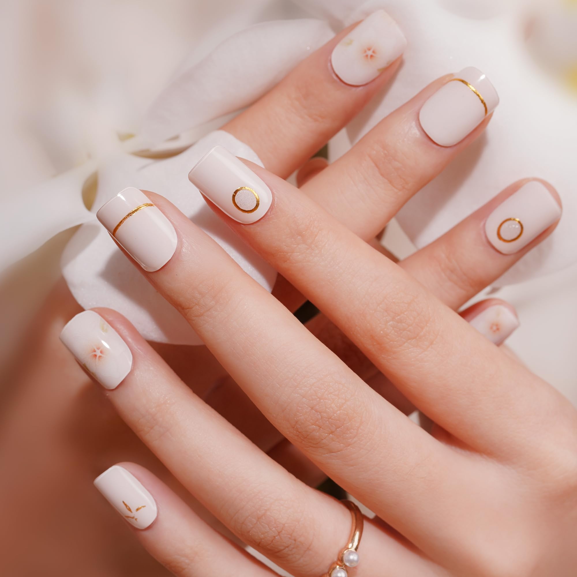 DANNI & TONI Semi Cured Gel Nail Strips - Floral Spring Design, Nude Gel Nail Stickers with 28 Pieces | DIY Manicure at Home for Parties, Weddings & Everyday Wear