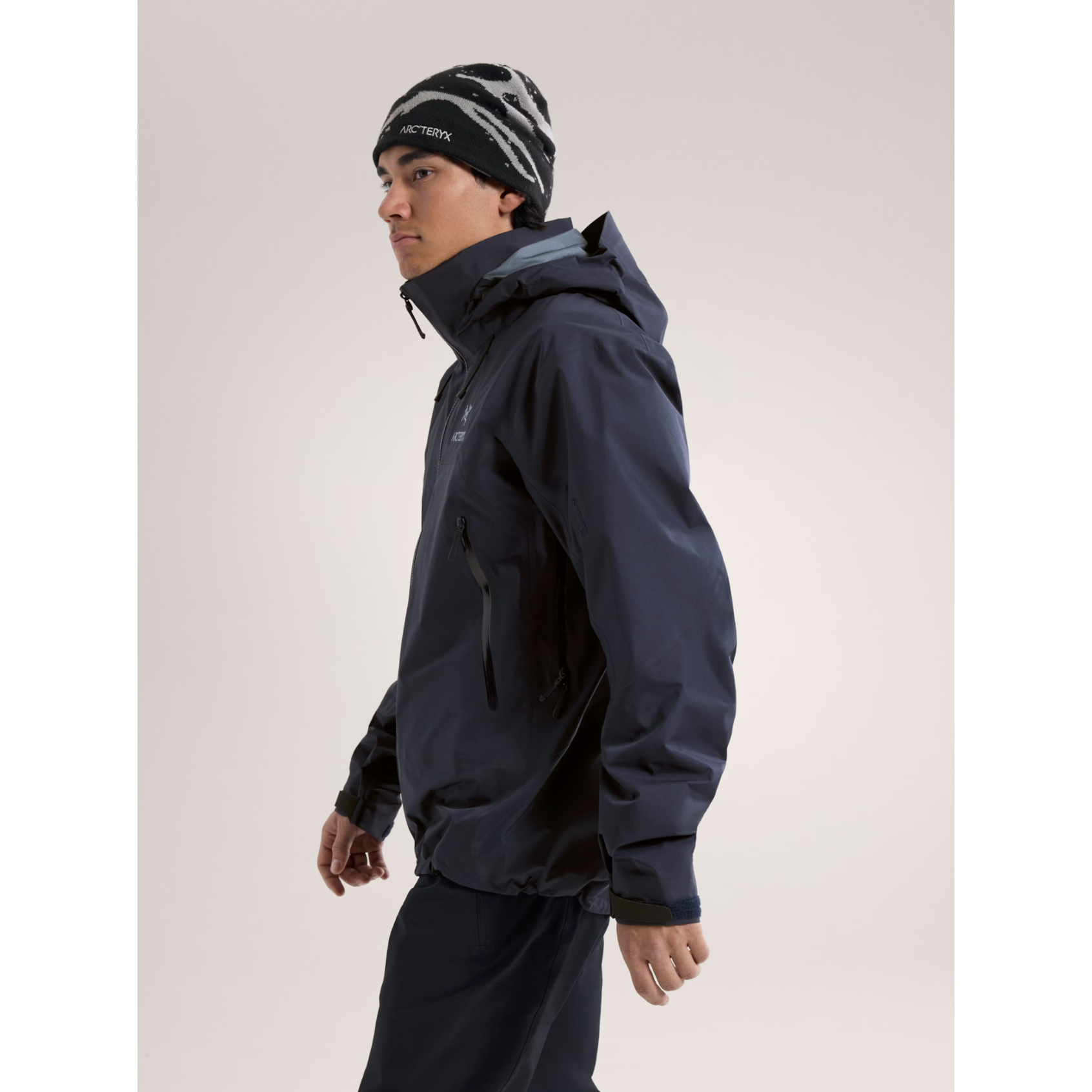 Arc'teryx Men's Beta AR Jacket - Waterproof & Breathable Hardshell for Hiking, Skiing & Outdoor Adventures
