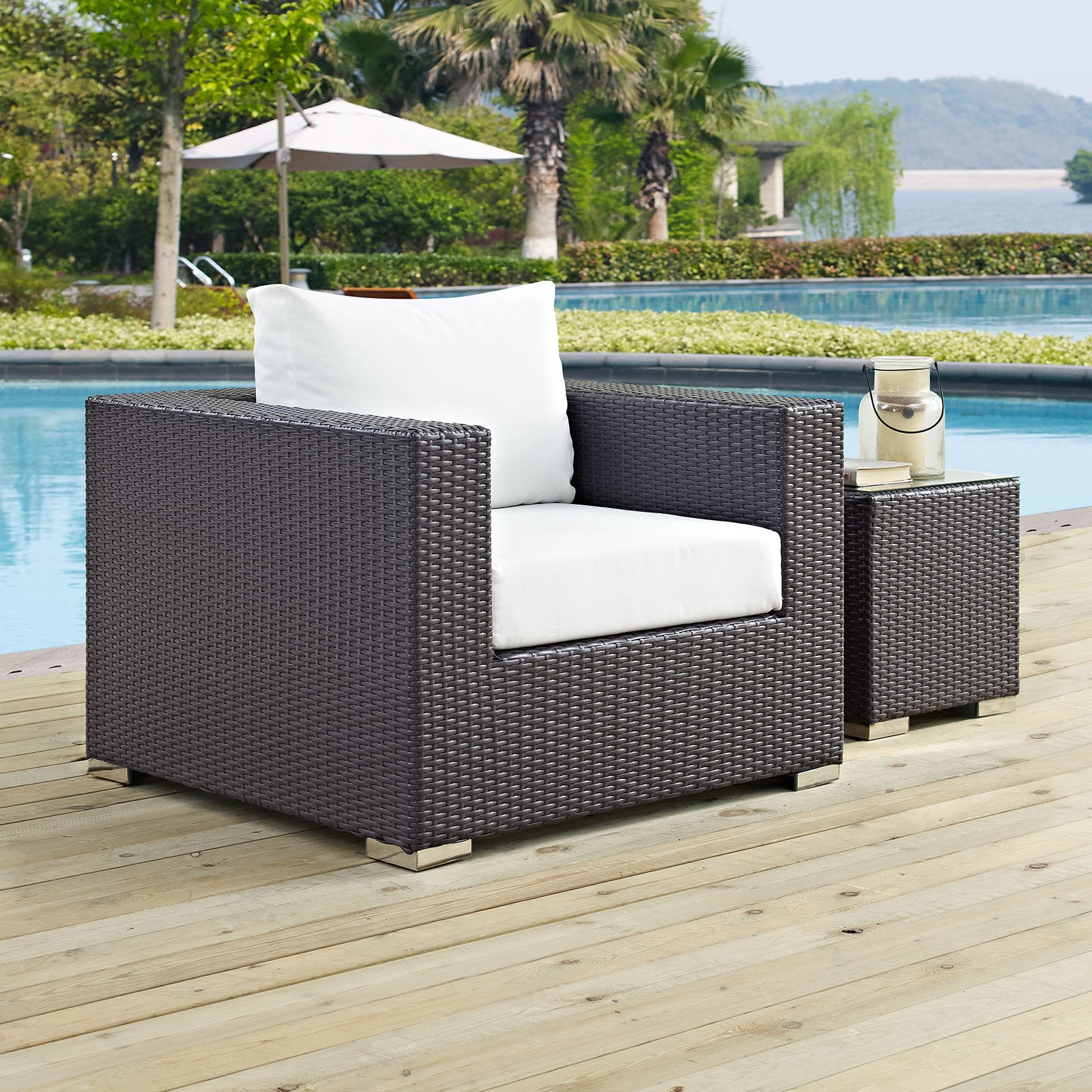 Modern Outdoor Patio Lounge Chair - White Wicker Rattan Armchair with Fabric Cushion for Garden, Balcony & Poolside Relaxation