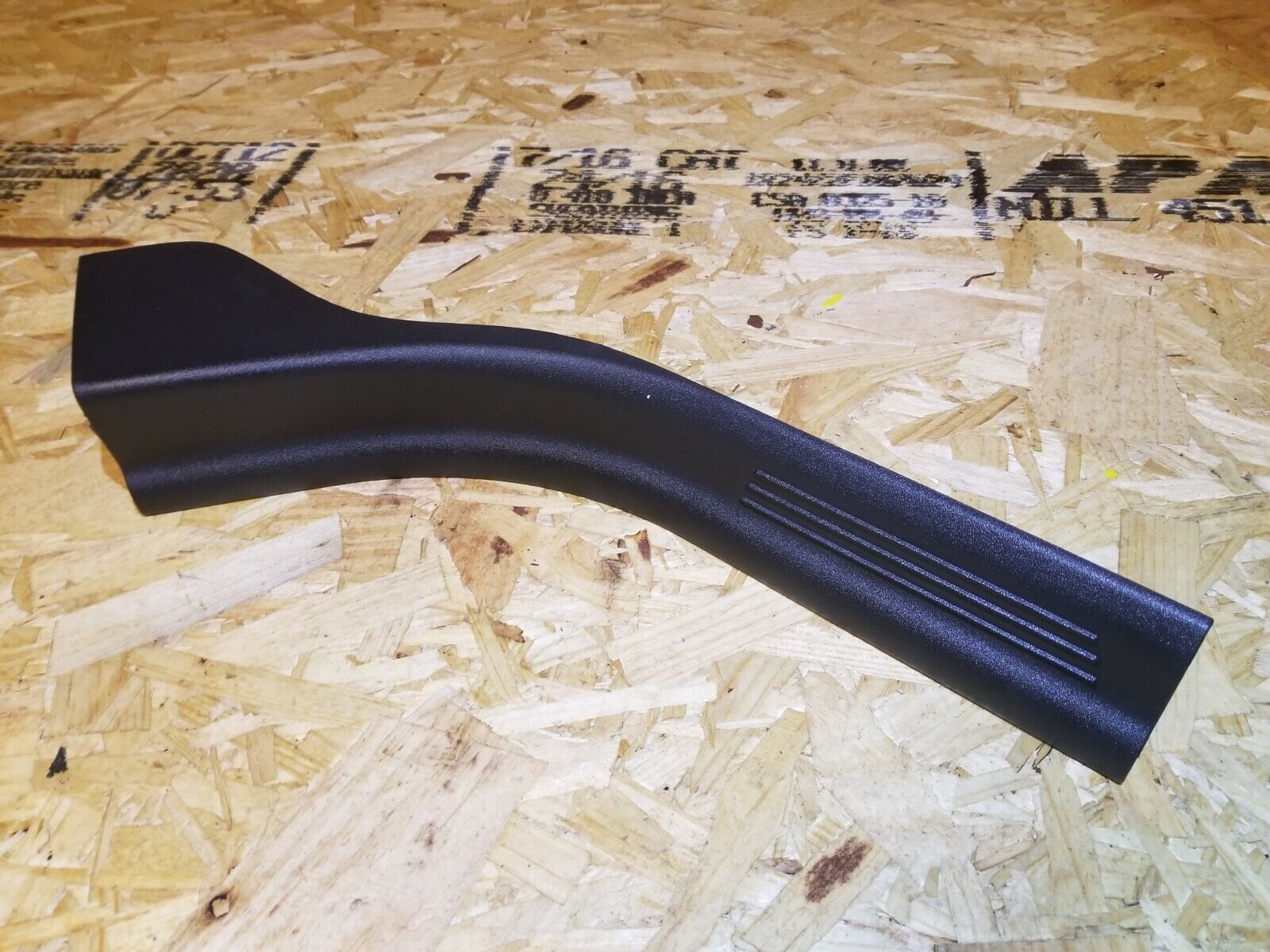 2005-2007 Volvo S40 Right Rear Passenger Side Door Sill Scuff Plate Trim OEM Replacement - Perfect for Car Interior Protection & Customization