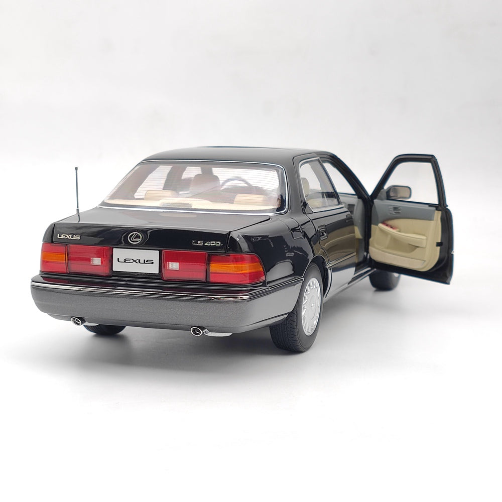 1:18 Scale Toyota Lexus LS400 First Generation Diecast Model Car - Black & Gray - Perfect for Collectors, Display, and Gifts