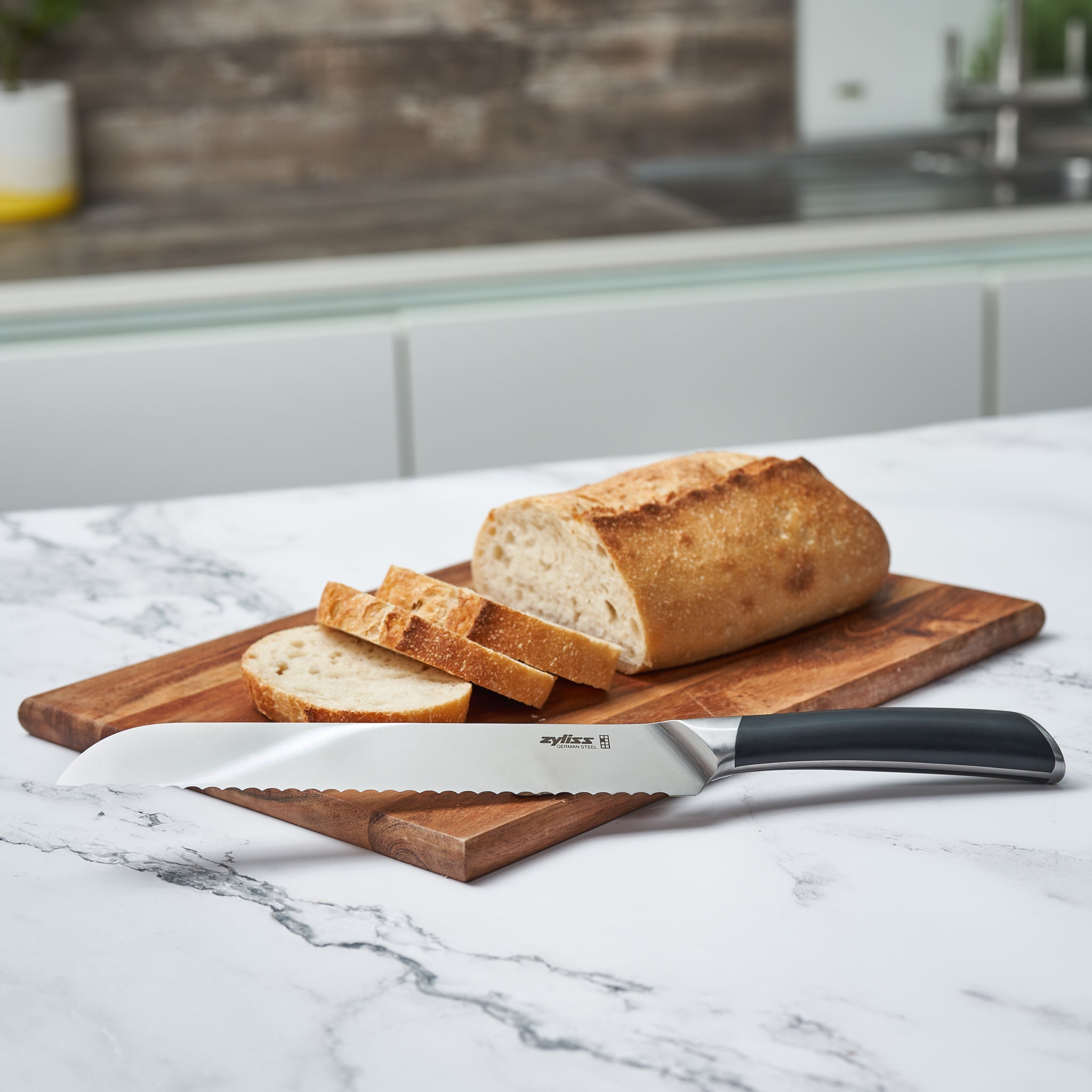 Premium Comfort Pro Bread Knife 20cm / 8