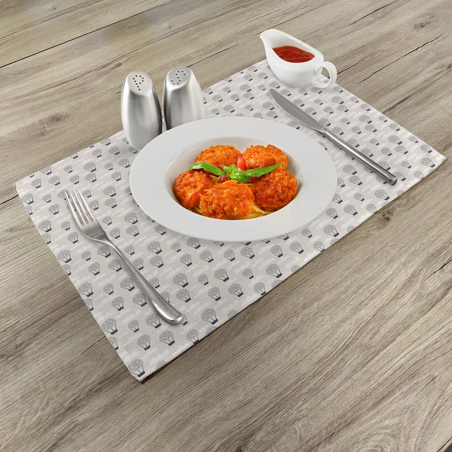 Ambesonne 4-Pack Kids Placemats - Cheerful Hot Air Balloons Design on Cloudy Sky, Washable Fabric Table Mats for Dining Room & Kitchen Decor in Pale Grey, Champagne White & Night Blue | Perfect for Family Meals, Birthday Parties & Kids' Dining Areas