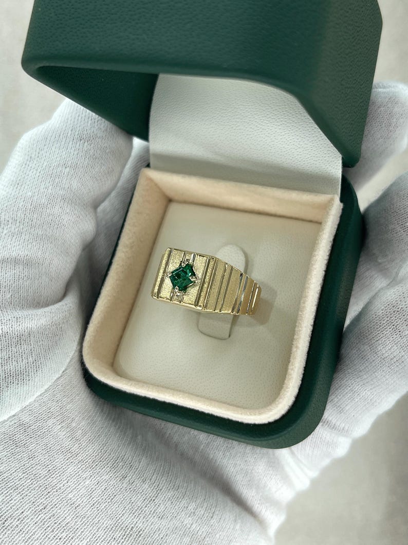 0.60ct 14K Gold Emerald Cut Rich Green Solitaire Men's Pinky Ring - Elegant Statement Jewelry for Weddings, Parties & Special Occasions