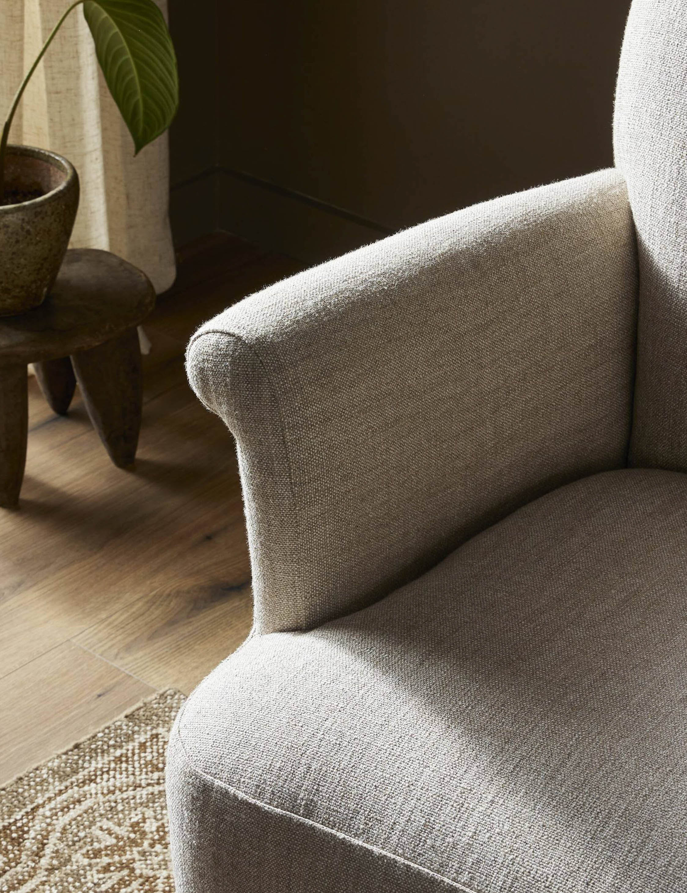 Amber Lewis x Four Hands Camellia Swivel Chair - Modern Velvet Upholstered Accent Chair for Living Room, Bedroom & Office - 360° Rotating Lounge Chair with Solid Wood Base