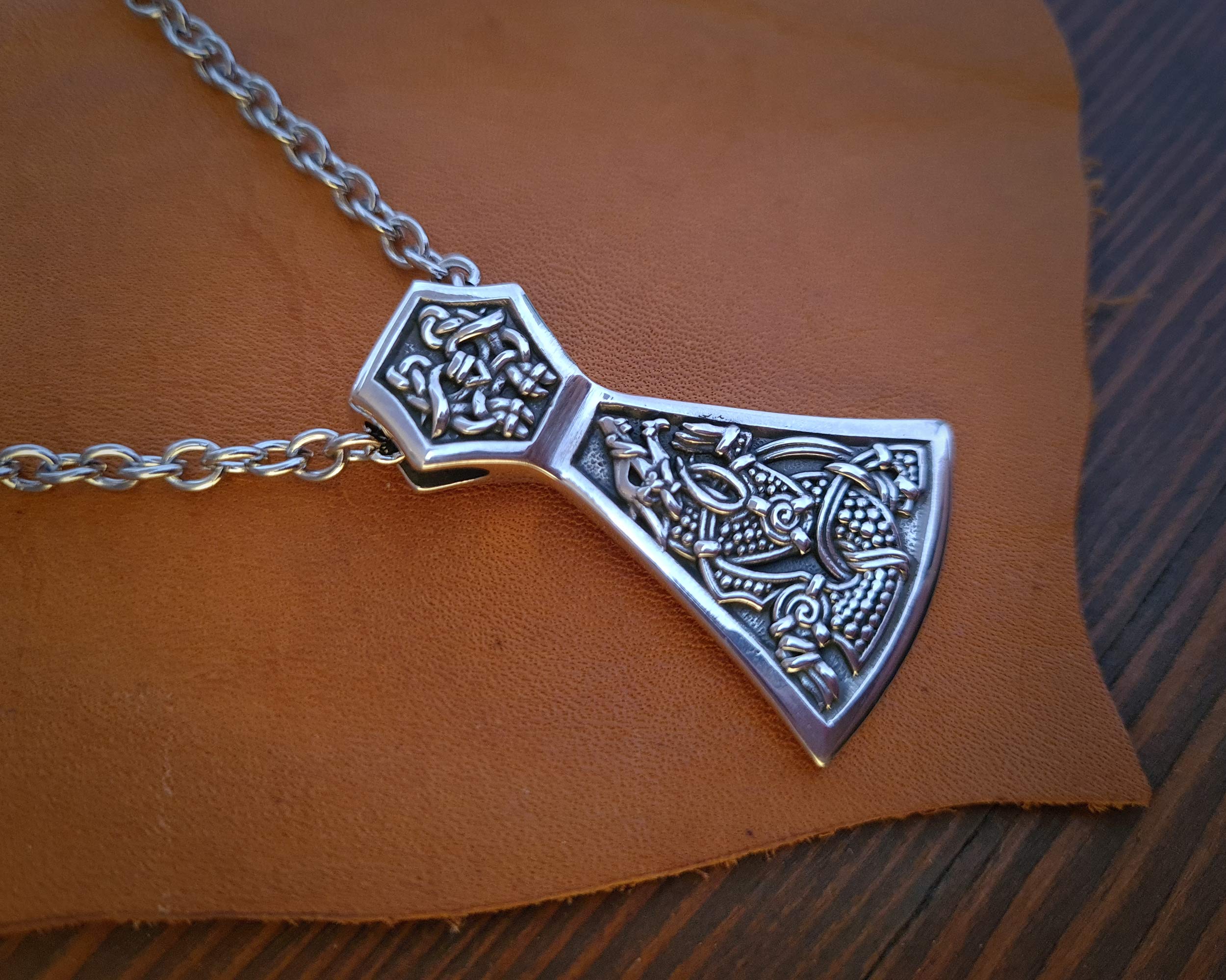 Viking Axe Pendant Necklace - Norse Jewelry with Chain for Men & Women - Brass Viking Amulet with Fenrir Wolf Design - Perfect for Viking Lovers, Cosplay, and Historical Reenactment