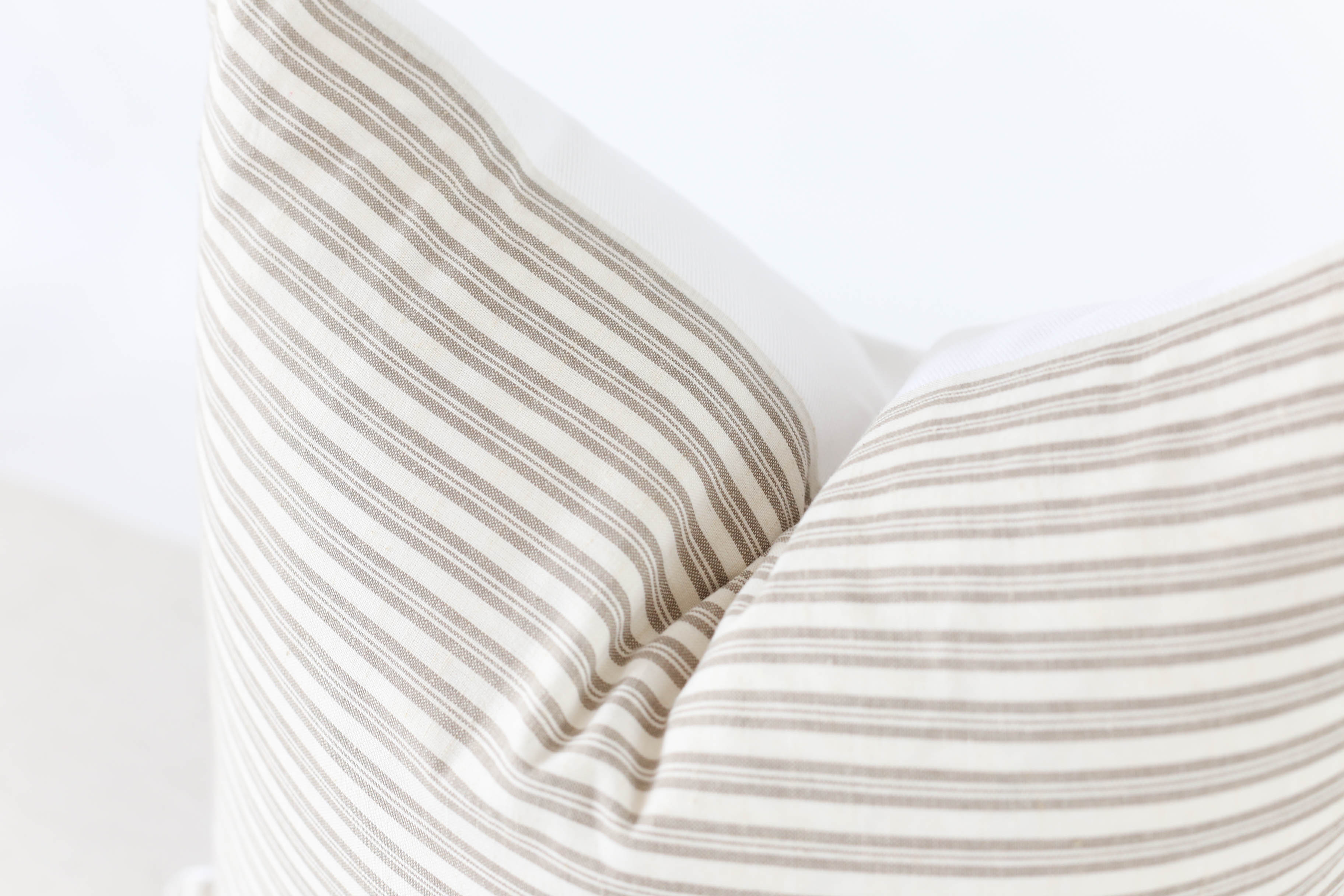 Harvard Stripe Pillow Cover - Decorative Cotton Linen Cushion Case for Sofa, Bed, and Home Decor - Perfect for Living Room, Bedroom, and Dorm Room Styling