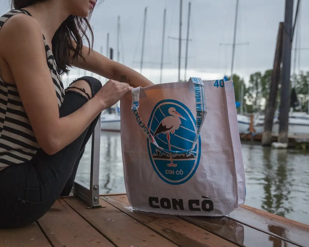Stylish and Durable Canvas Tote Bag for Women - Lightweight Eco-Friendly Shopping Bag - Perfect for Groceries, Beach, Work & Travel