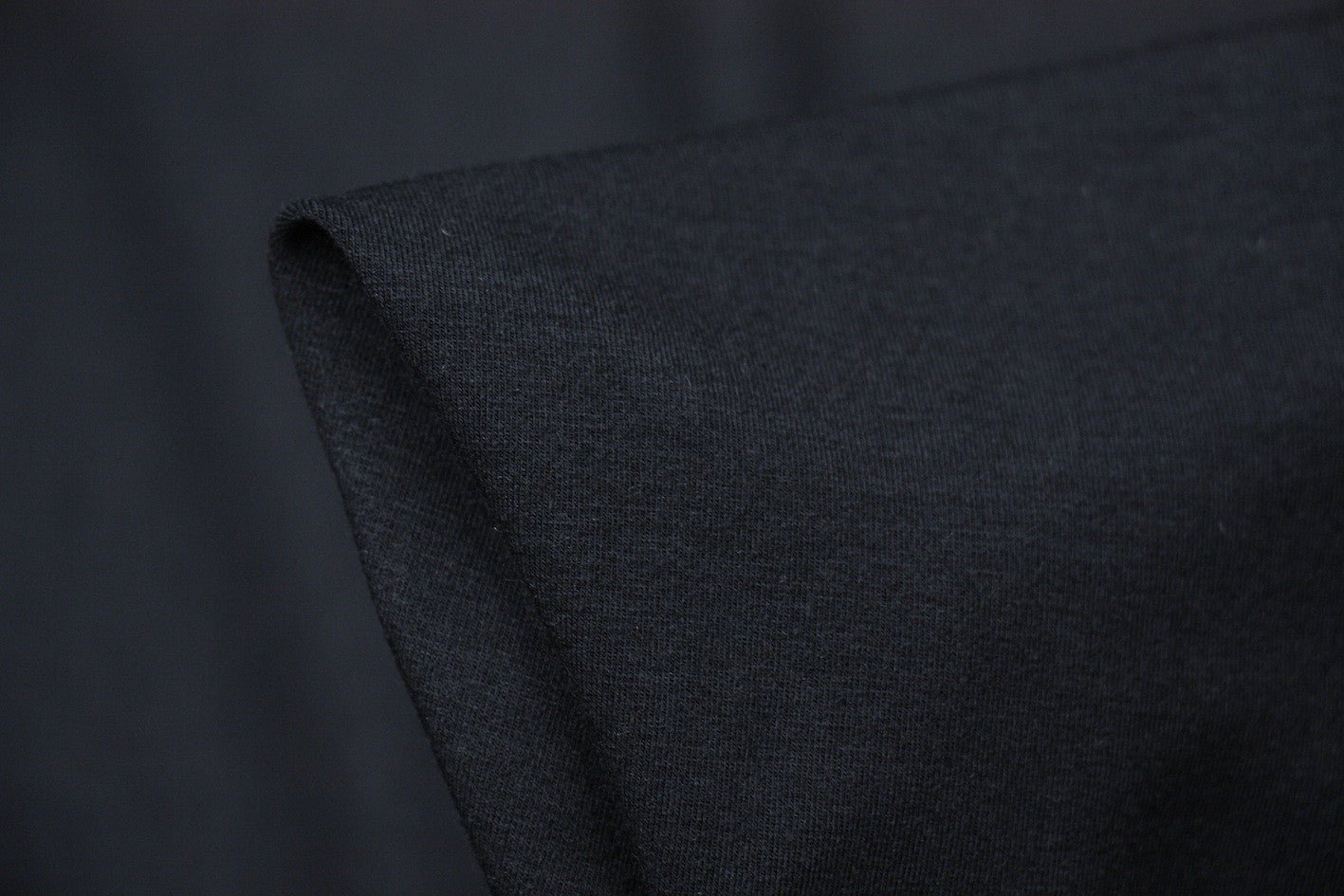 Luxury Cashmere Scarf Nero - Soft & Warm Winter Accessory for Women & Men - Perfect for Cold Weather, Travel & Fashion Outfits