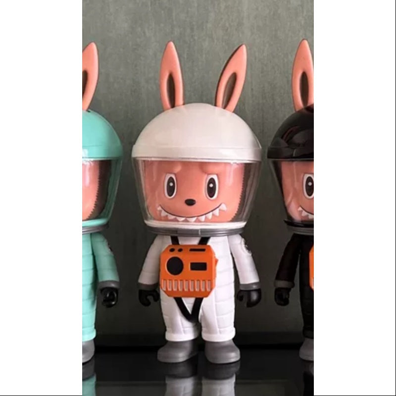 Labubu The Monsters Astronaut White Limited Edition 2019 - Rare Collectible Vinyl Figure for Display & Gift Giving
