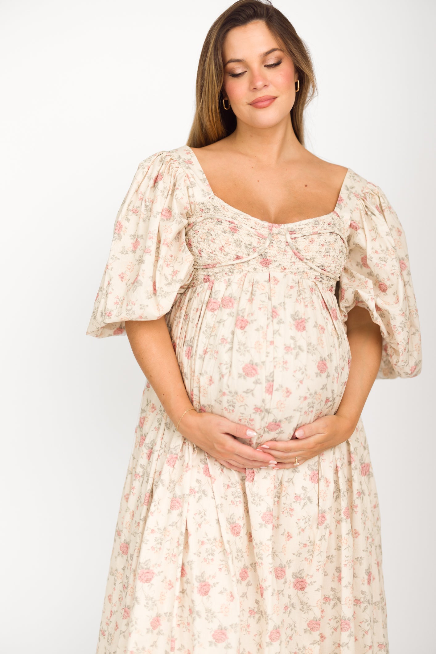Harlow Maxi Dress in Off White Floral - Bump Friendly Maternity Dress & Inclusive Sizing (S-3XL) | Perfect for Pregnancy, Beach Vacations & Summer Weddings