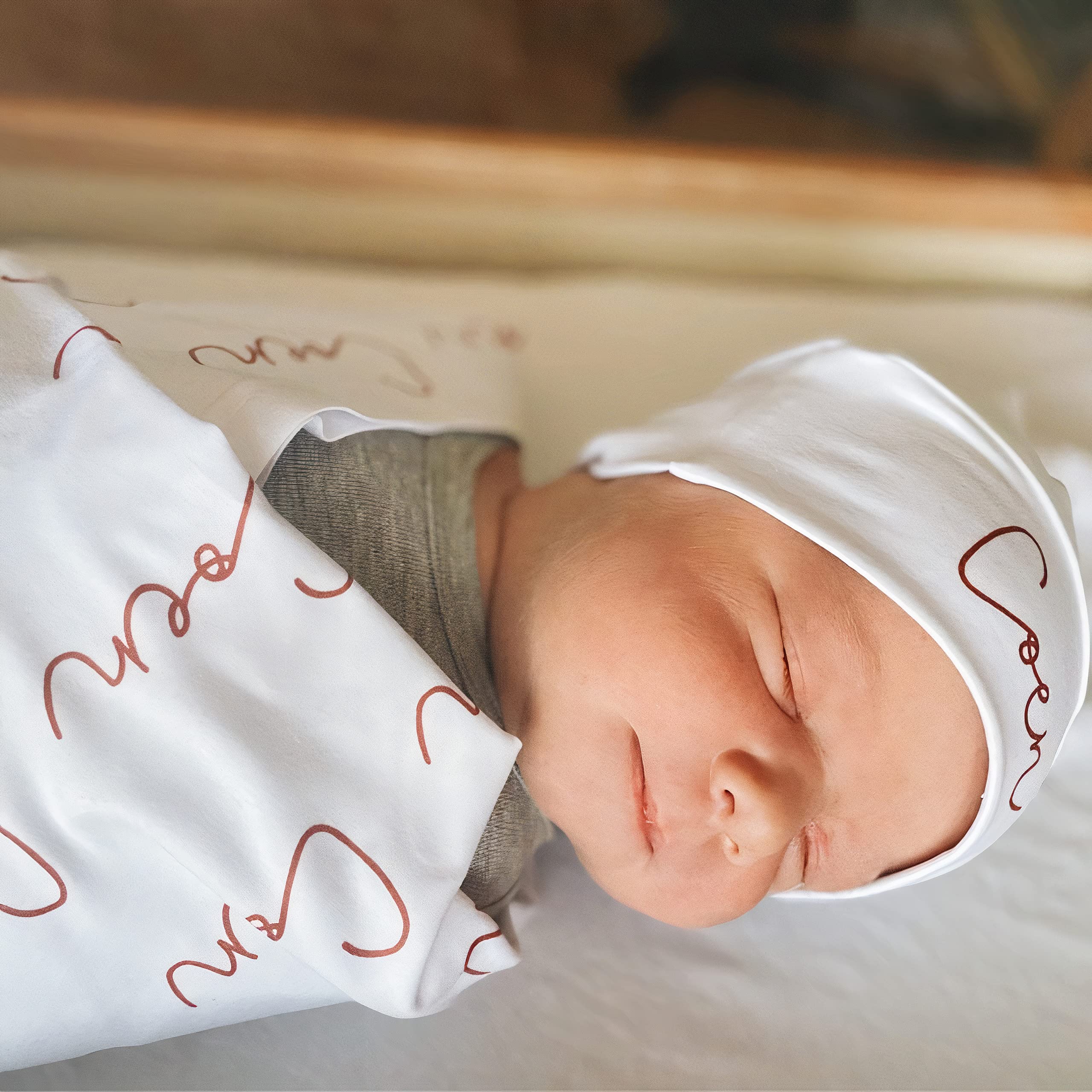 Personalized Baby Blanket with Monogram - Custom Name Swaddle Blanket for Newborns | Soft & Cozy Baby Shower Gift, Birthday Present | Perfect for Nursery, Stroller & Photo Shoots