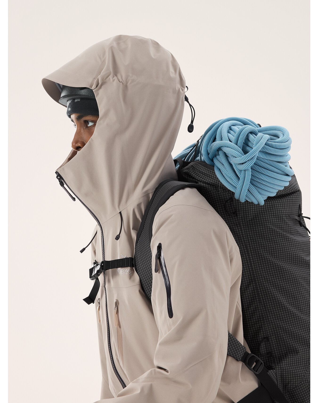 Women's Alpha SV Jacket - Waterproof & Windproof Outdoor Shell for Hiking, Skiing & Mountaineering | Lightweight & Durable GORE-TEX Protection