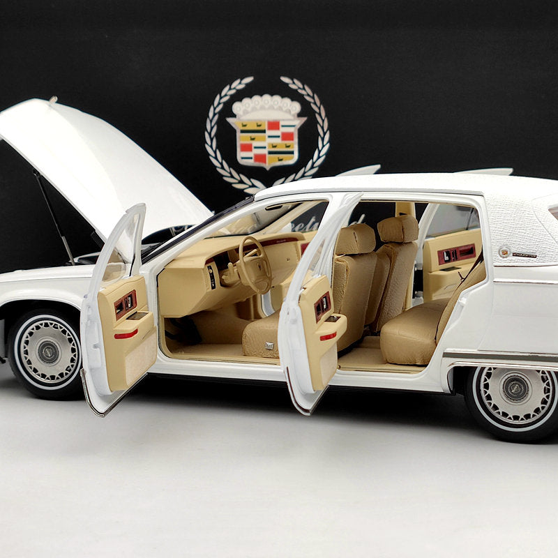 1:18 Scale 1993 Cadillac Fleetwood Sedan White Diecast Model Car - Limited Edition Collectible for Car Enthusiasts & Gift for Auto Lovers - Perfect for Display, Collection, and Home/Office Decoration