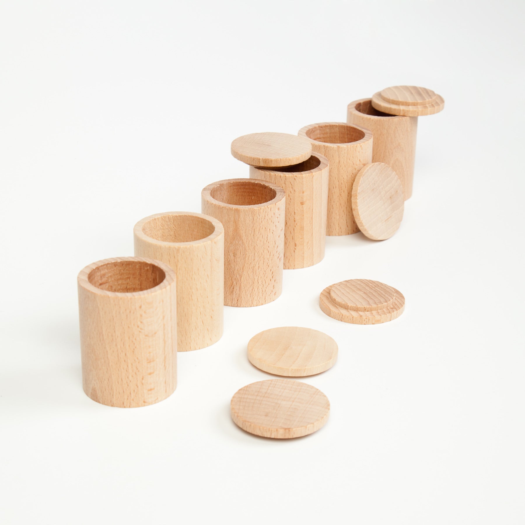 Natural Wooden Cups with Lids - Eco-Friendly Montessori Toys for Kids - Perfect for Pretend Play, Tea Parties & Sensory Learning Activities