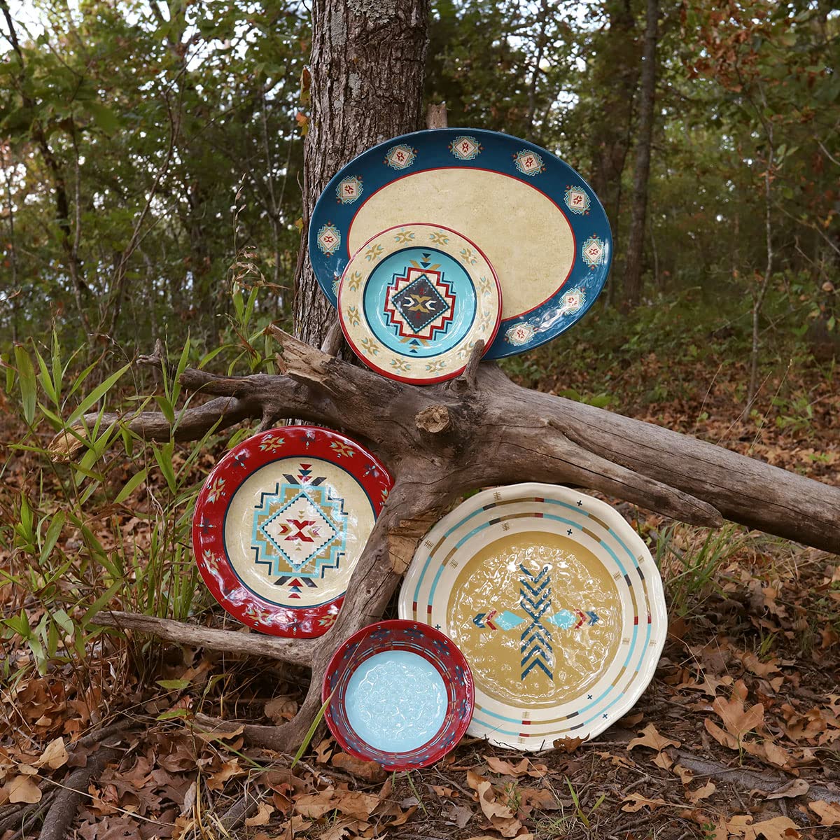HiEnd Accents Spirit Valley 14-Piece Melamine Dinnerware Set - Plates, Bowls & Serving Platter - Southwestern Rustic Aztec Style for Cabin, Lodge & Outdoor Dining