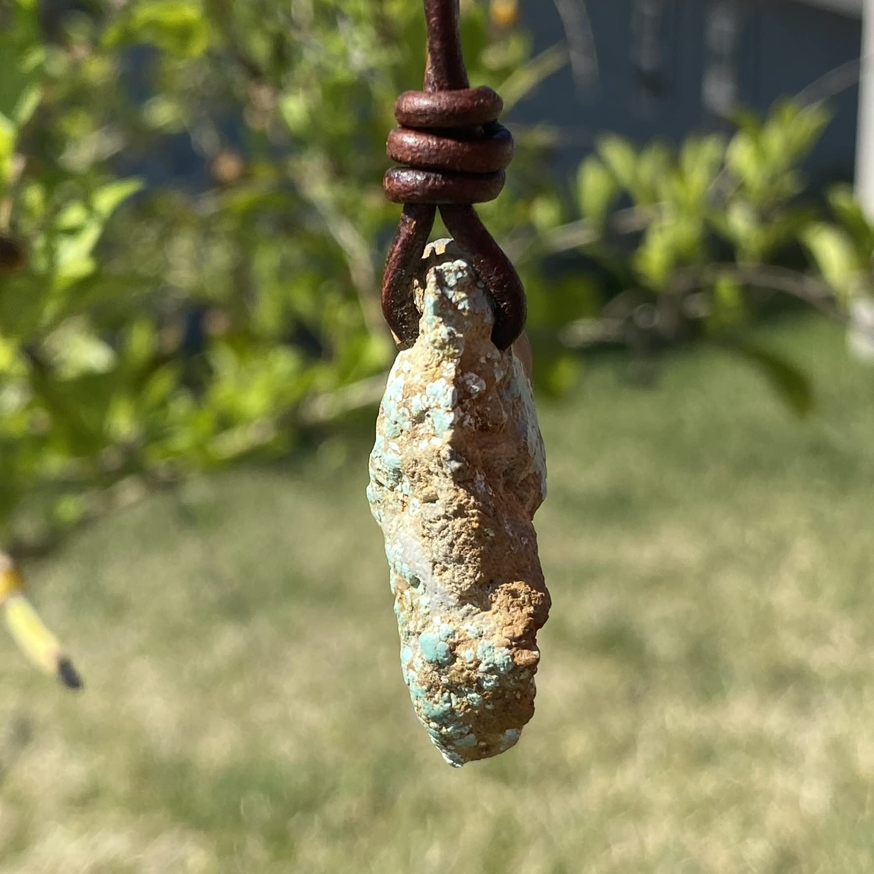 Turquoise Raw Stone Necklace for Women & Men - Healing Crystal Jewelry with Spiritual Energy, Natural Rough Gemstone Pendant, Best Friend Gift & Protection Stone | Perfect for Summer Accessories, Hippie Style & Spiritual Healing