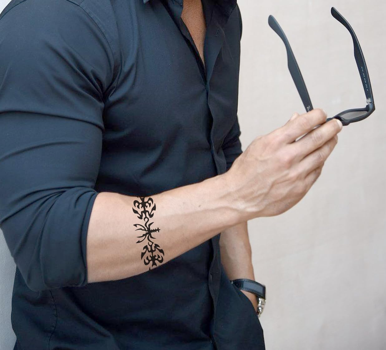 Waterproof Temporary Tattoo Stickers for Men & Women - 3D Realistic Flowers, Butterflies, Stars, Wolves & Armband Designs (9x9cm) | Perfect for Parties, Halloween Costumes & Body Art