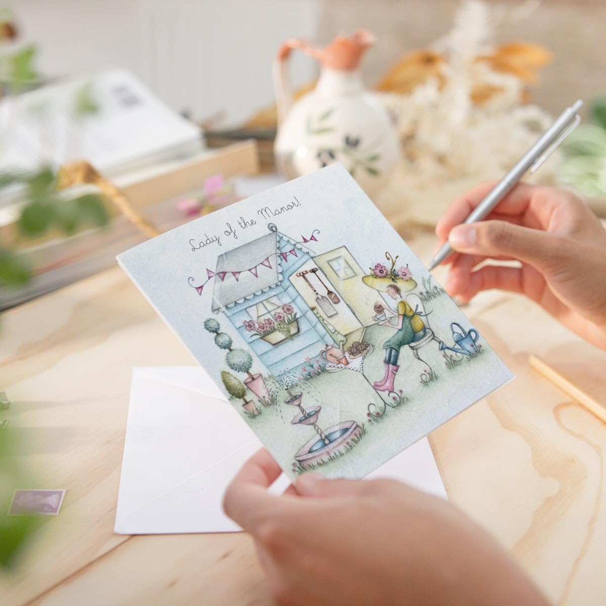 Berni Parker Gardening Card for Women - Elegant Floral Design Greeting Card for Garden Lovers, Perfect for Birthdays, Mother's Day, Thank You Gifts & Home Decor