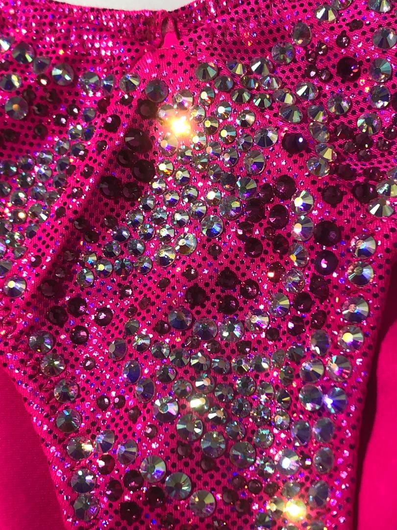 Best IFBB NPC Women's Physique & Bikini Competition Suit - Hot Pink Posing Bikini for Bodybuilding, Fitness Shows & Stage Performances