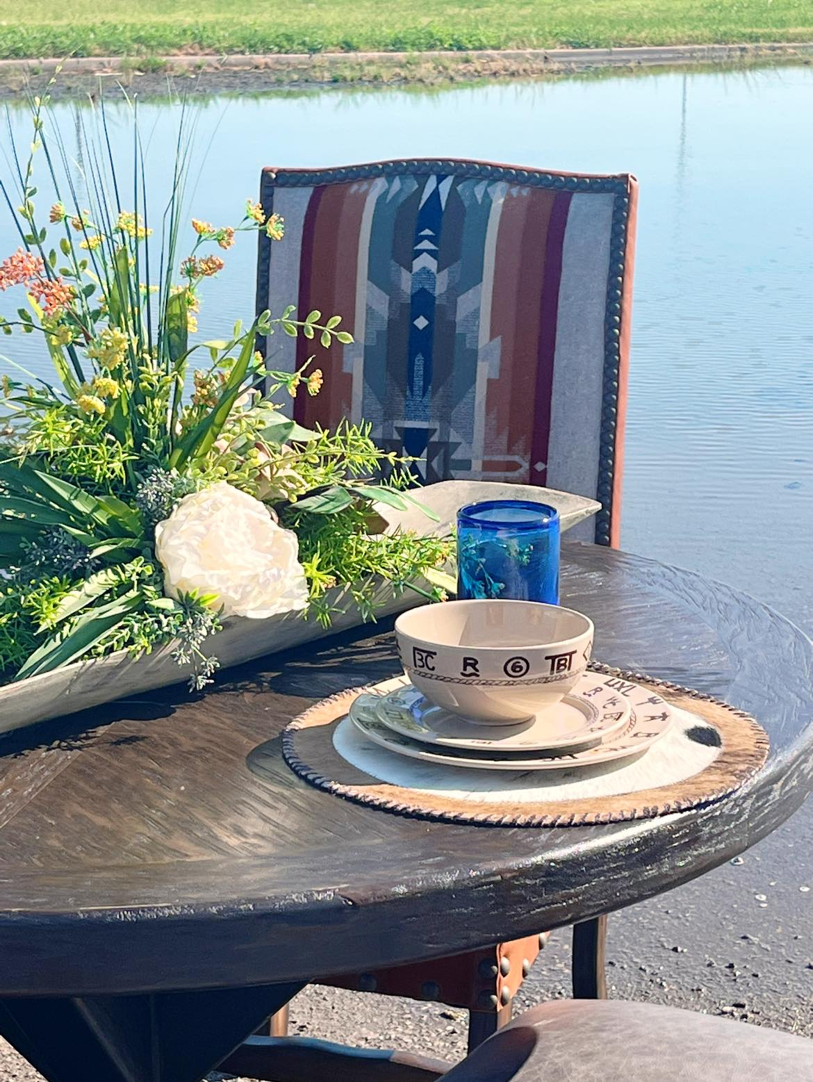 Premium Western Dinnerware Sets - Elegant Individual Plates, Bowls & Cutlery for Fine Dining & Entertaining at Home